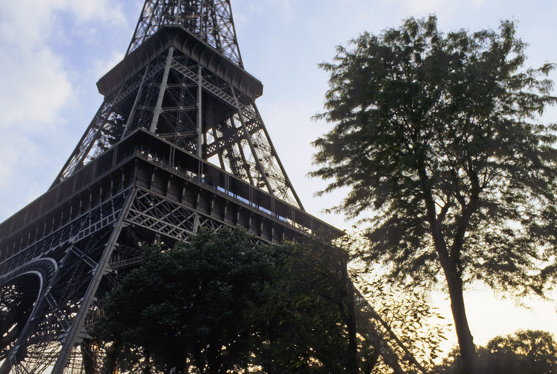 1984.7.Paris.4.jpg