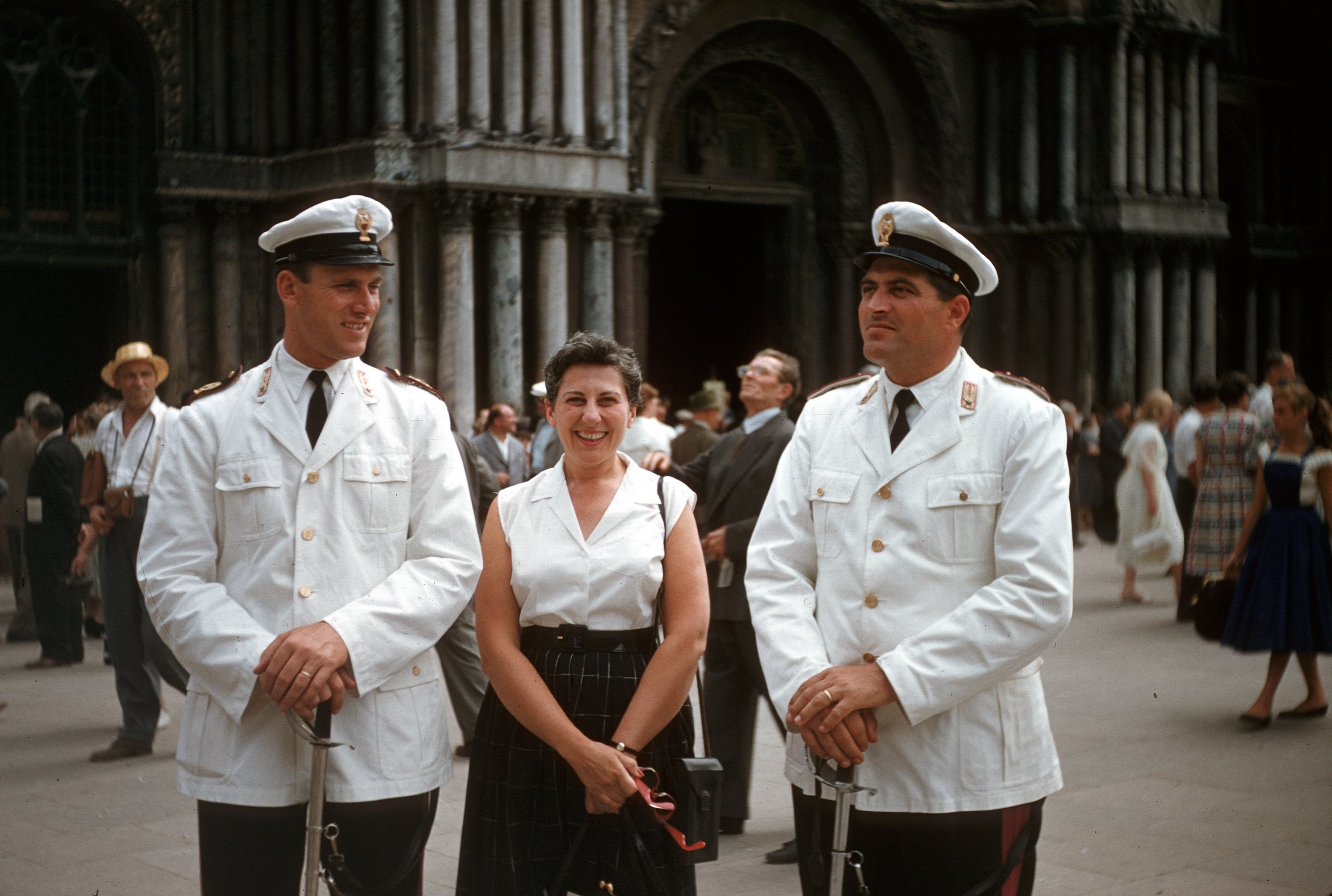 1956-019.jpg