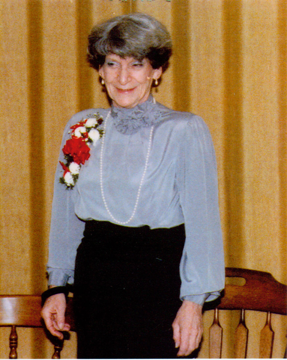  Barbara Torrence retires as Executive Director after more than 20 years, 1986 