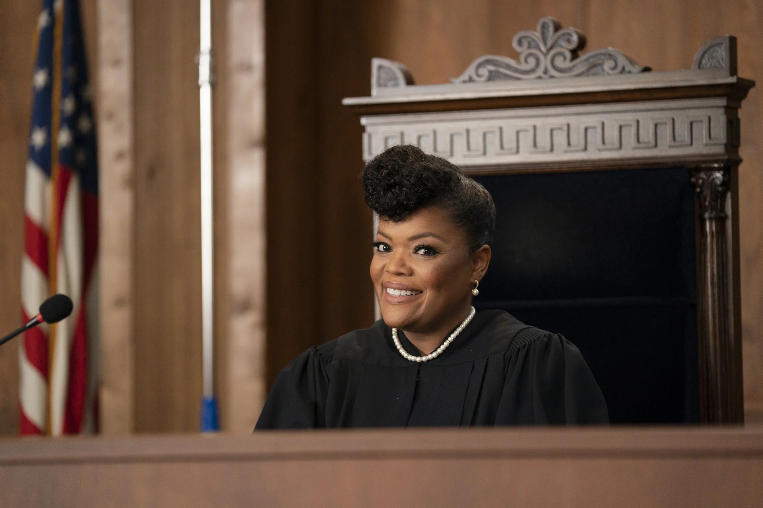 yvette-nicole-brown.jpg
