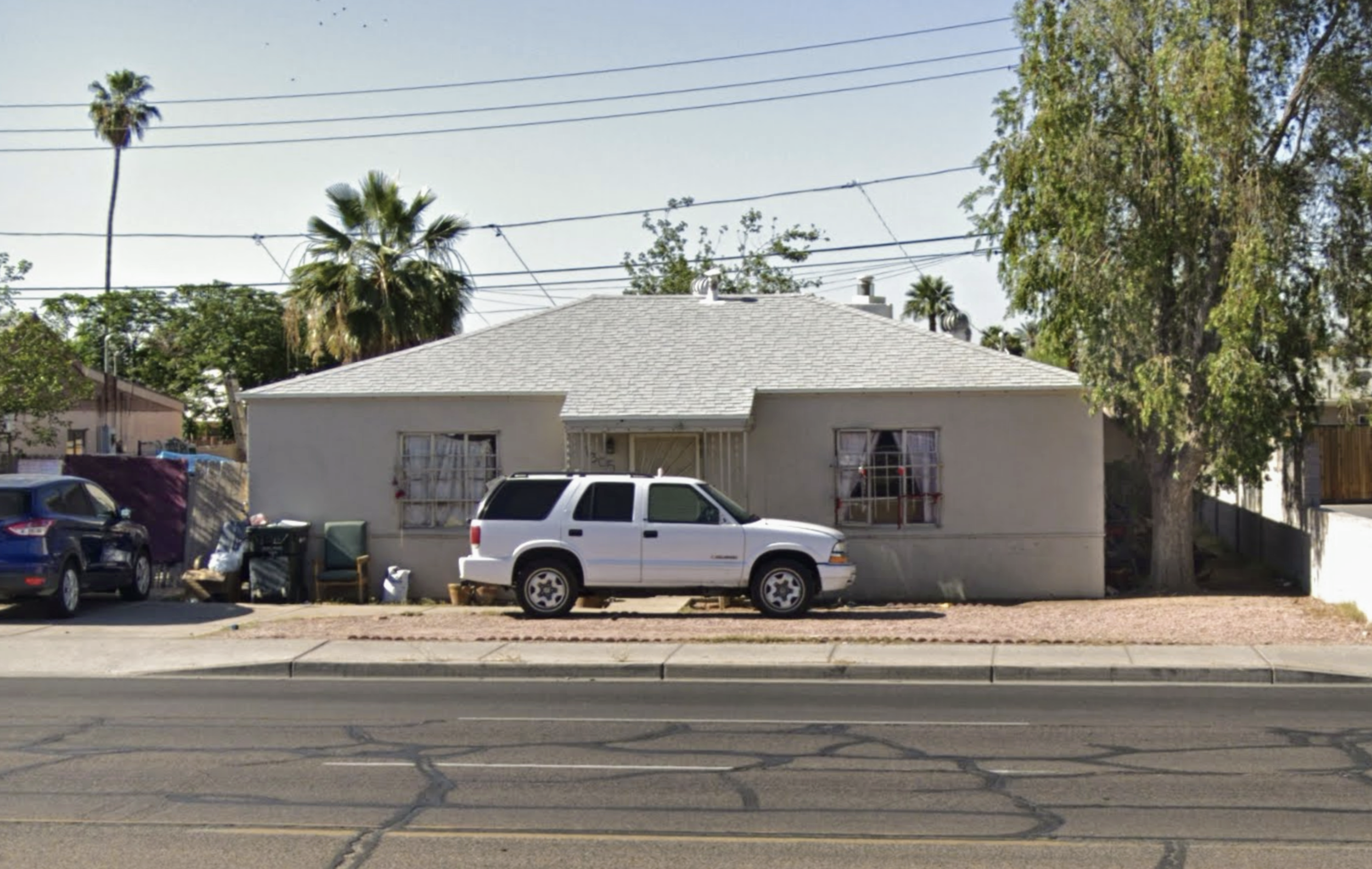 1305 W Indian School Rd, Phoenix AZ.png