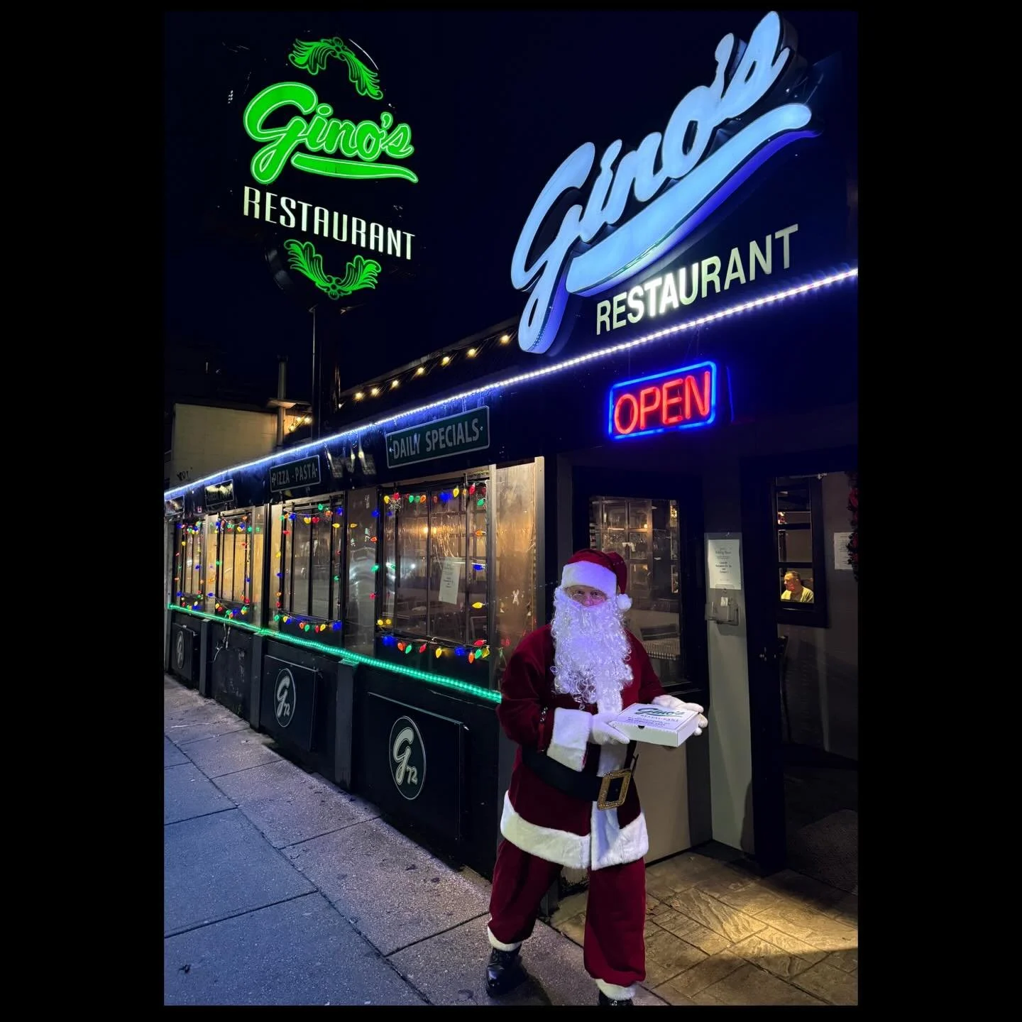 HO HO HO! 🎅🏼
Santa made a special pick up at Gino&rsquo;s tonight to help get him through this busy holiday season! 
Guess what Santa&rsquo;s favourite pizza is?! 🥰🍕
Answer in the comments. 

Thank you for the visit, Santa! 

DINE-IN/TAKEOUT/DELI
