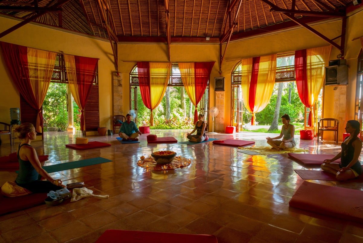 Meditationshalle Bali Mandala-min.jpg