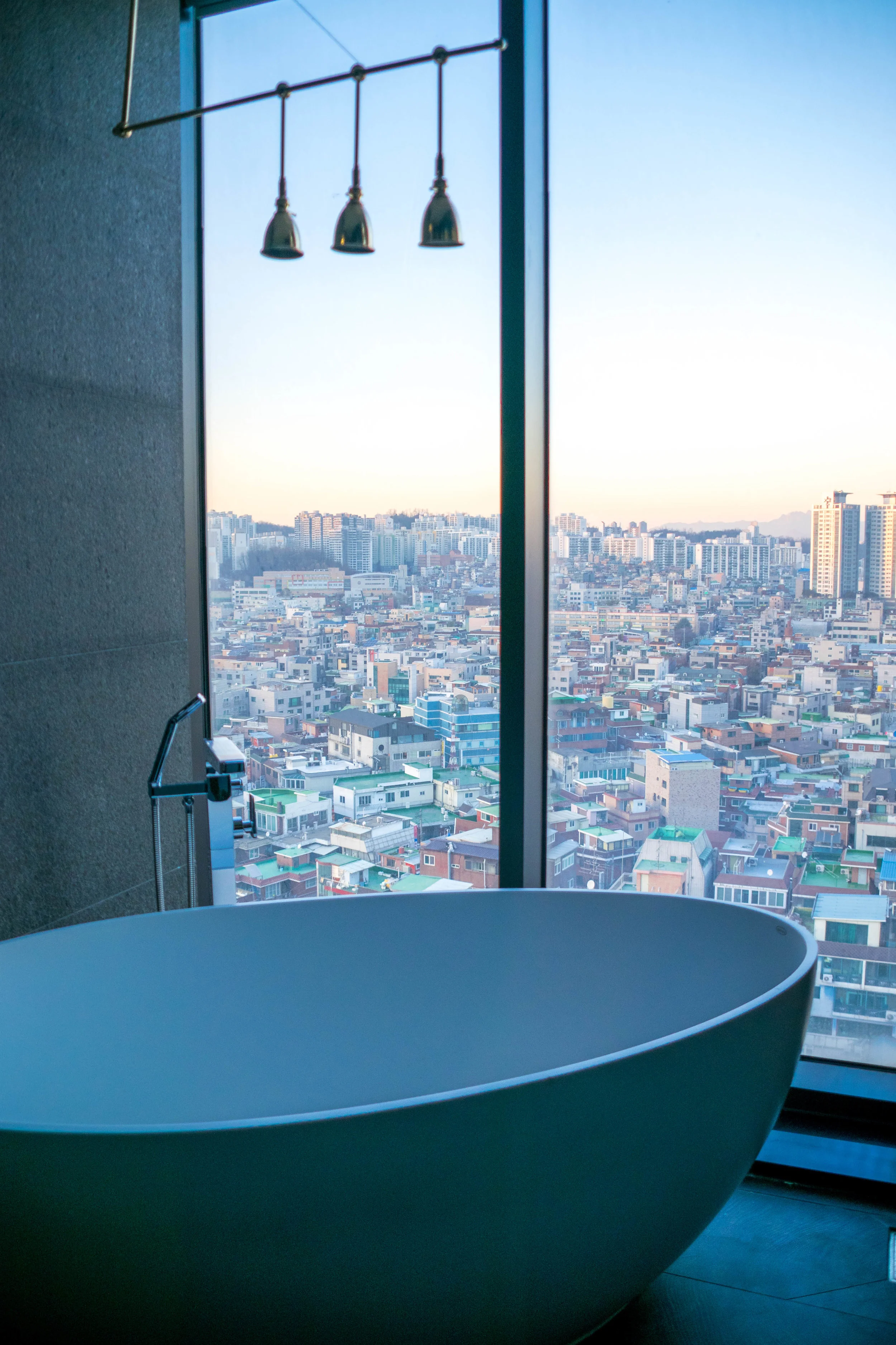 The bathtub was the best obviously the best part.