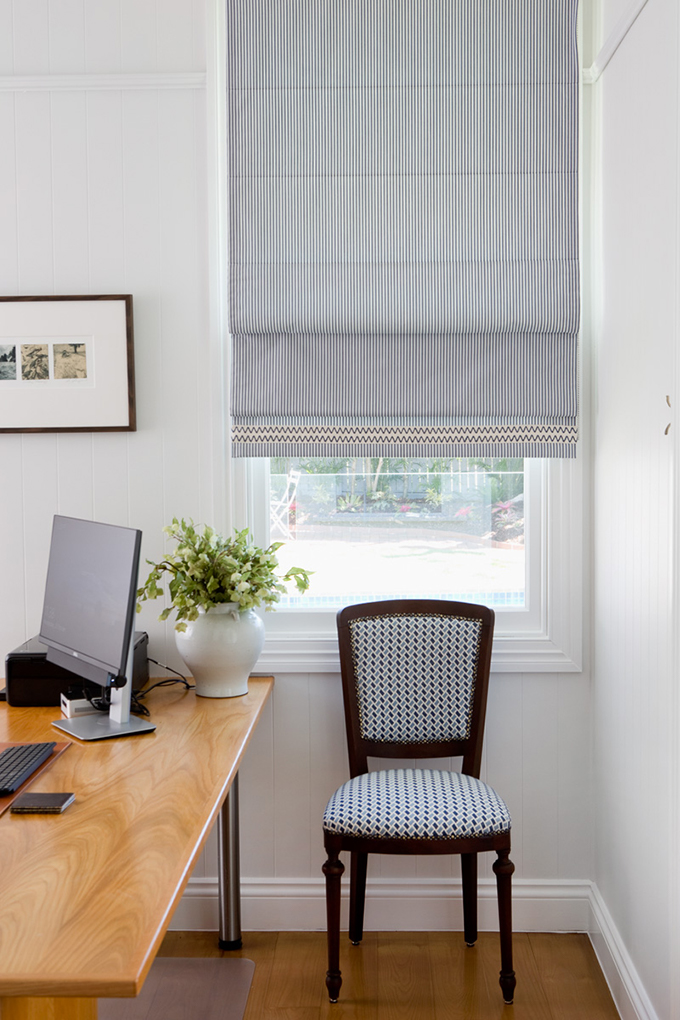 Structured Roman Blind with Trim