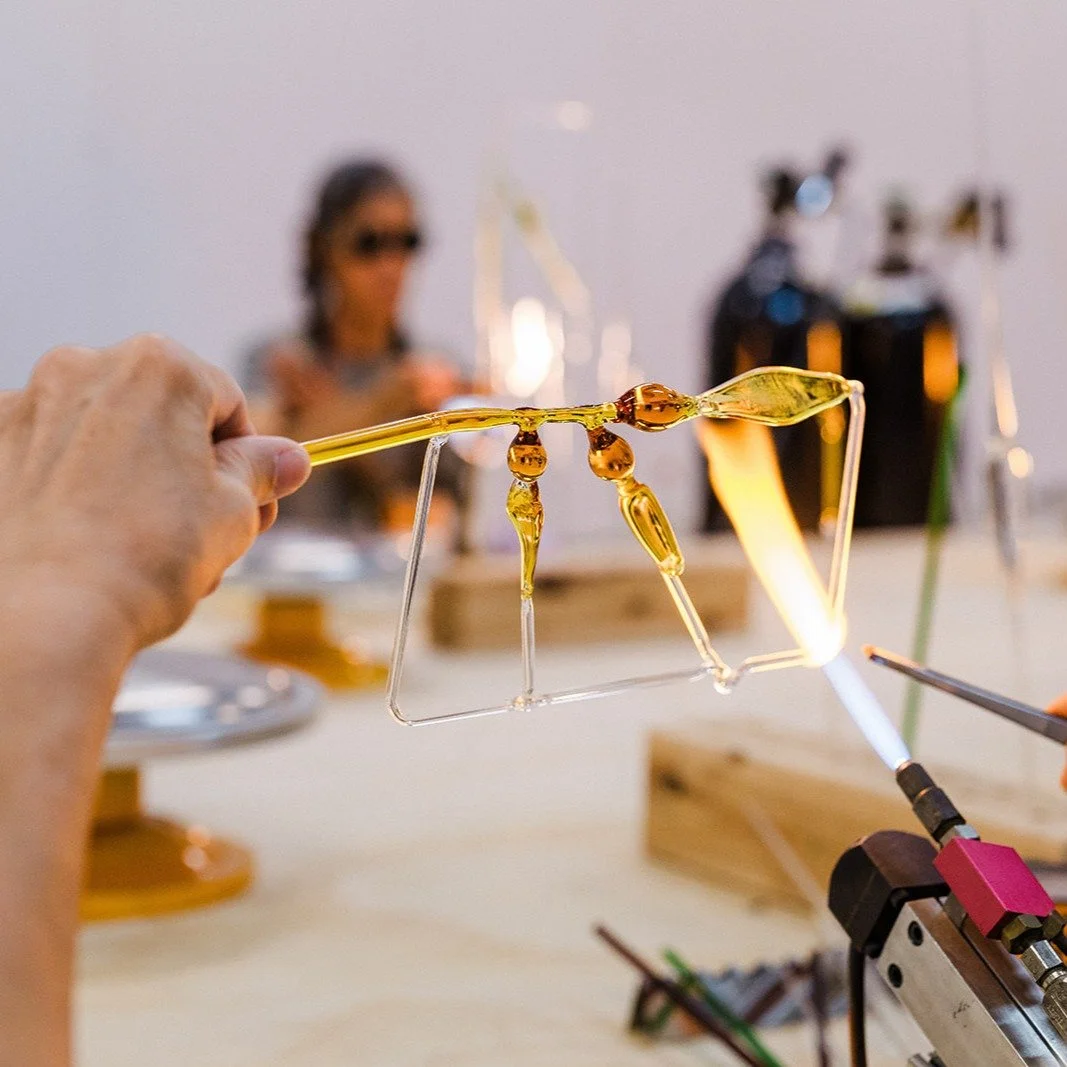 Have you been wishing you had more glass in your inbox?
 
Well Ausglass has your answer. Our monthly Ausglass Newsletter is coming back! 
Email programs@ausglass.org to join the list or click the link in the bio to join!
photo by @reallygood.photos
