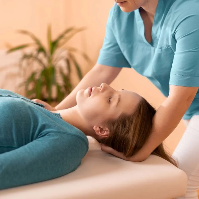 Что лечит остеопатия?