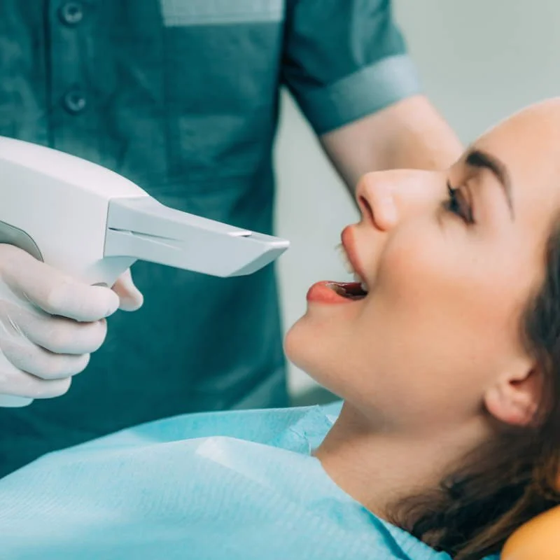 Ультразвуковая чистка зубов