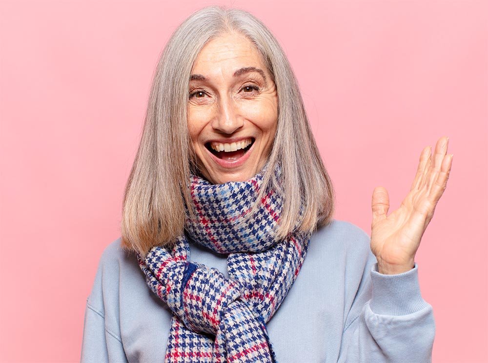 Имплантация зубов у пожилых людей