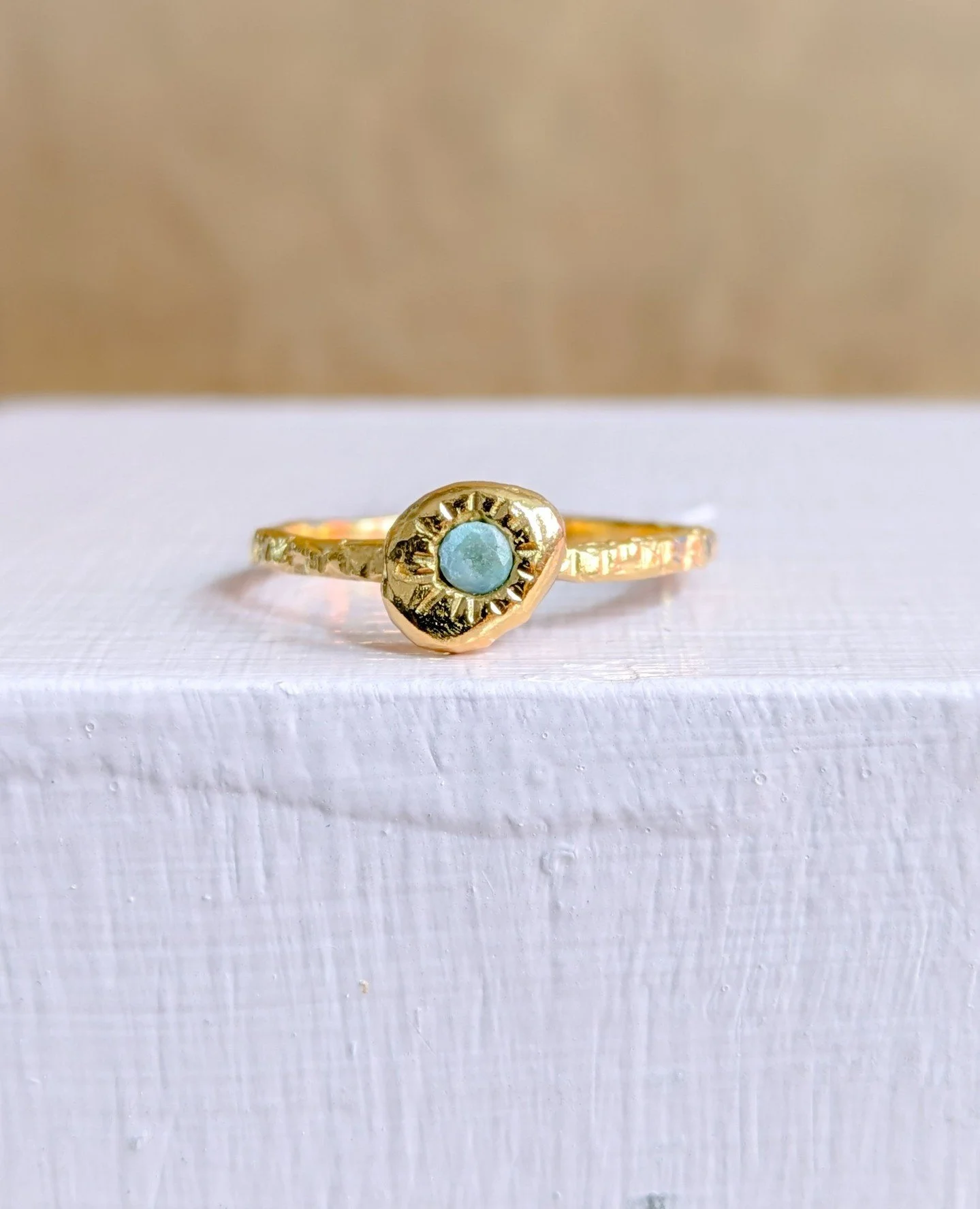 MEET THE MAKER! ⭐⁠
⁠
We&rsquo;re so excited to welcome @meemu_jewellery to our Native Makers Winter Makers Market at @themarkethalluk on 29th&ndash;30th November!⁠
⁠
Created by Plymouth-based jeweller Ana Sim&otilde;es, MeeMu Jewellery is where imagi