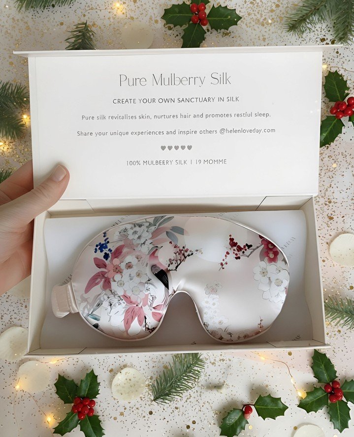 MEET THE MAKER! ⭐⁠
⁠
We&rsquo;re so excited to welcome Helen Loveday to our Native Makers Winter Makers Market at @themarkethalluk on 29th&ndash;30th November!⁠
⁠
Helen is a British designer creating luxurious pure silk kimonos, pillowcases, sleep ma