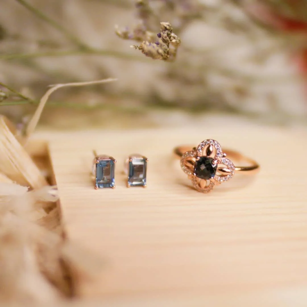 Blue is said to symbolize trust, loyalty and confidence 💙 #sophisticatedensemble

&bull; London Blue Topaz clover ring at $29
&bull; London Blue Topaz emerald cut studs earring at $29
&bull; Get this Sophisticated Ensemble Christmas set (both pieces