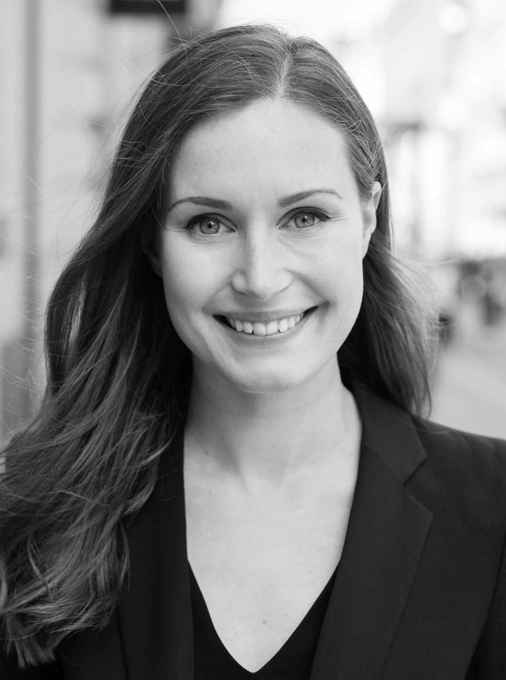 📖 Jonge vrouwelijke premiers Sanna Marin, Jacinda Ardern &amp; Katrin Jakobsdottir