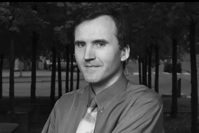 📖 World Wide Waste-auteur Gerry McGovern: “Keer op keer stel ik vast dat digitaal verkwistend gedrag aanmoedigt”