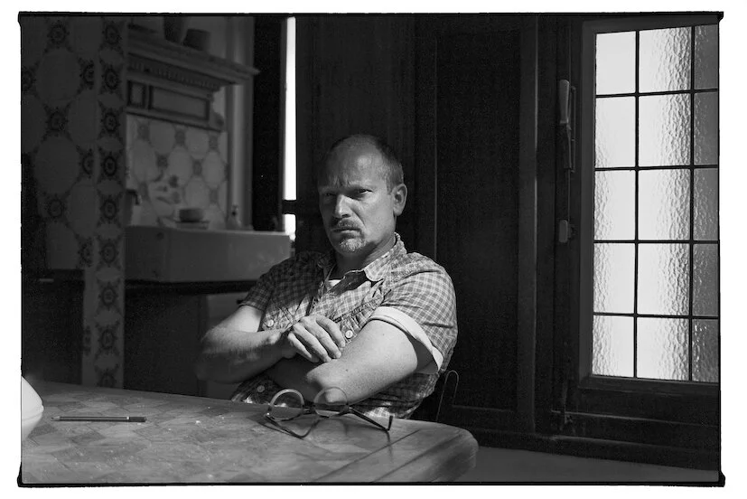 📖🎧 Stefan Perceval: “We leiden mensen in grote kuddes op voor van alles, maar er wordt niet vanuit een droom of een passie vertrokken”