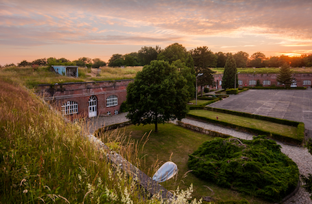 📖 Leerfestival Buurland in de Diestse Citadel biedt ruimte voor uitwisseling en toevallige ontmoetingen tussen doeners, denkers en dromers van de nieuwe wereld