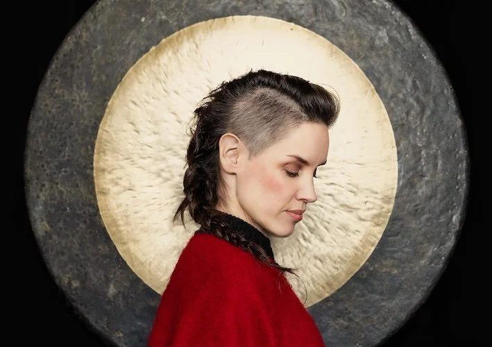 📖🎧 Wat is nu het verhaal dat verteld moet worden? vroeg zangeres Nynke Laverman zich af en vond een antwoord