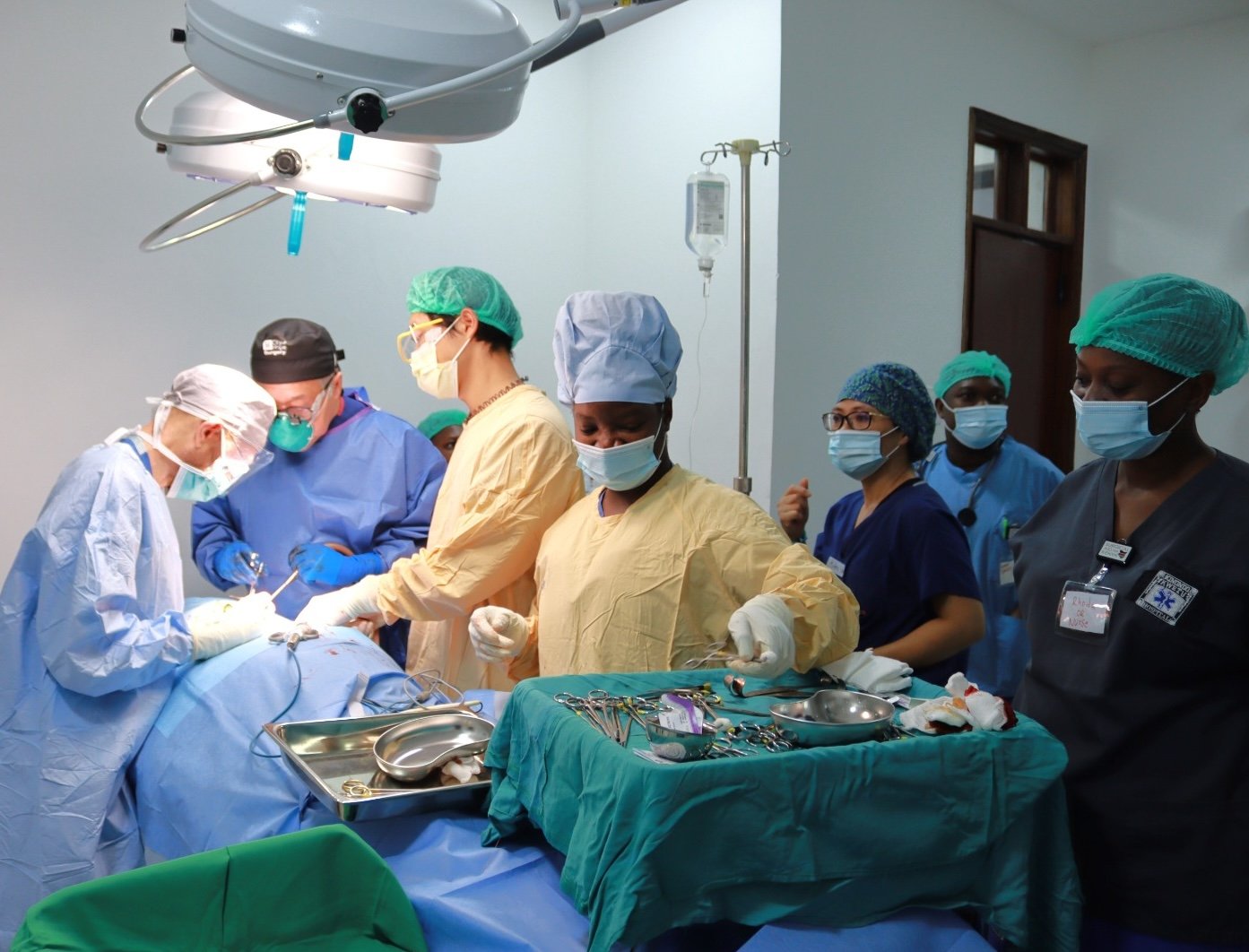 Dr. Fletcher performs thyroidectomy