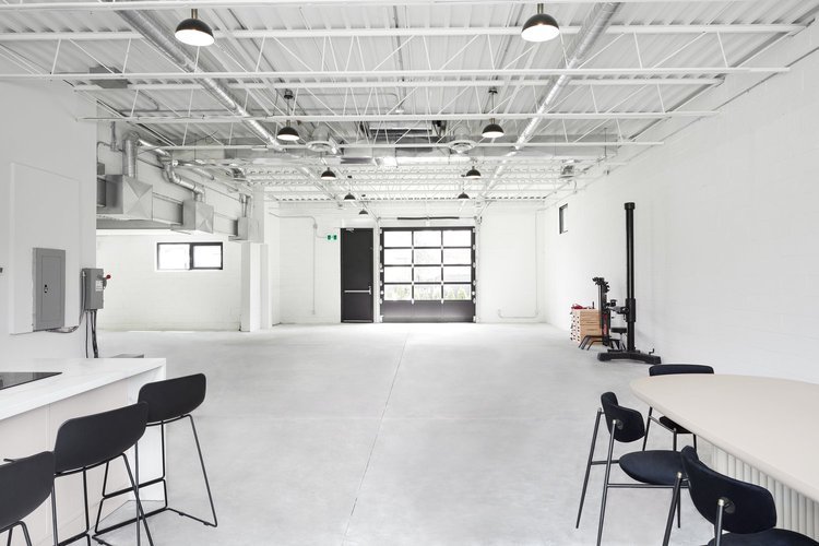 STUDIO X - 2500 SQFT