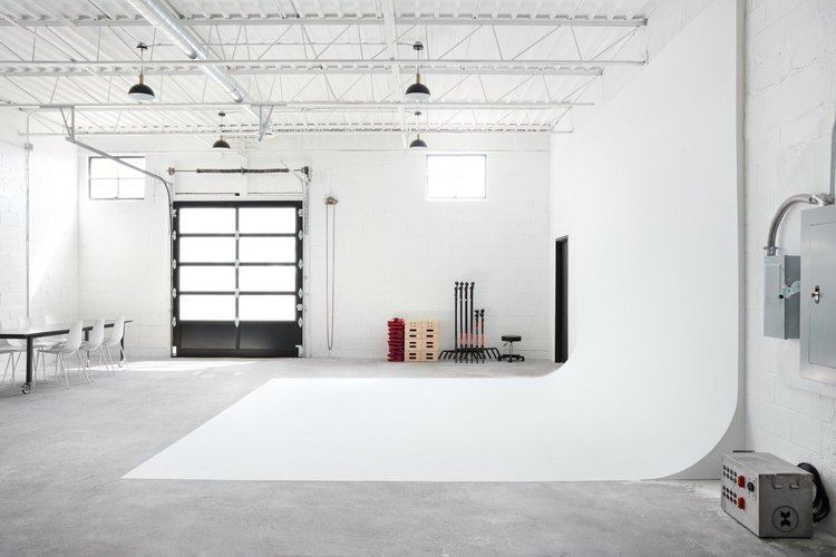 STUDIO Y - 1700 SQFT