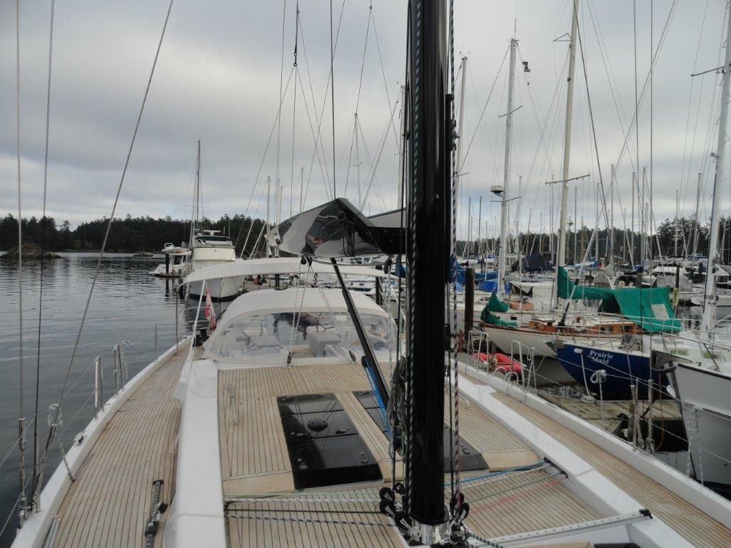 Hanse 575 - GMT Pocket Boom and Carbon Mast
