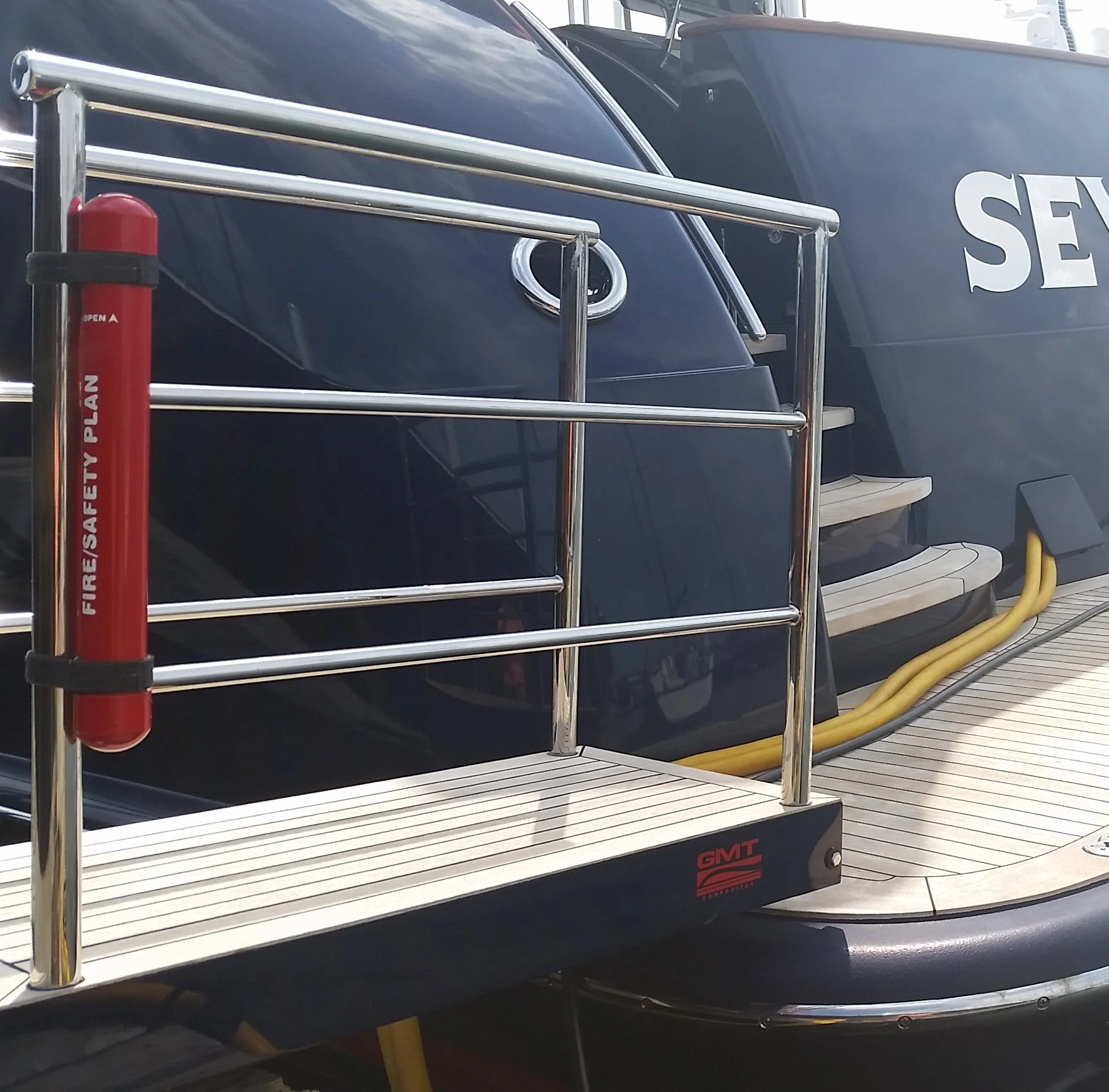 GMT_Single_Plank_Carbon_Gangway.jpg