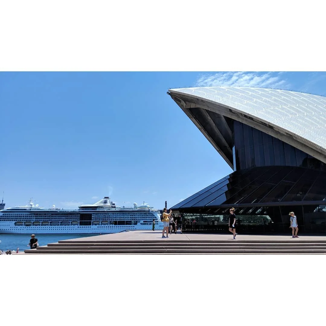 Sydney - January - Composition is the key. Also include a few posers for good measure.
.
.
.
.
.
.
.
.
.
.
.
#sydney #australia #bridge #travelphotography #cityscape #city #skylovers #photooftheday #citykillerz #urban #urbanphotography #justgoshoot #