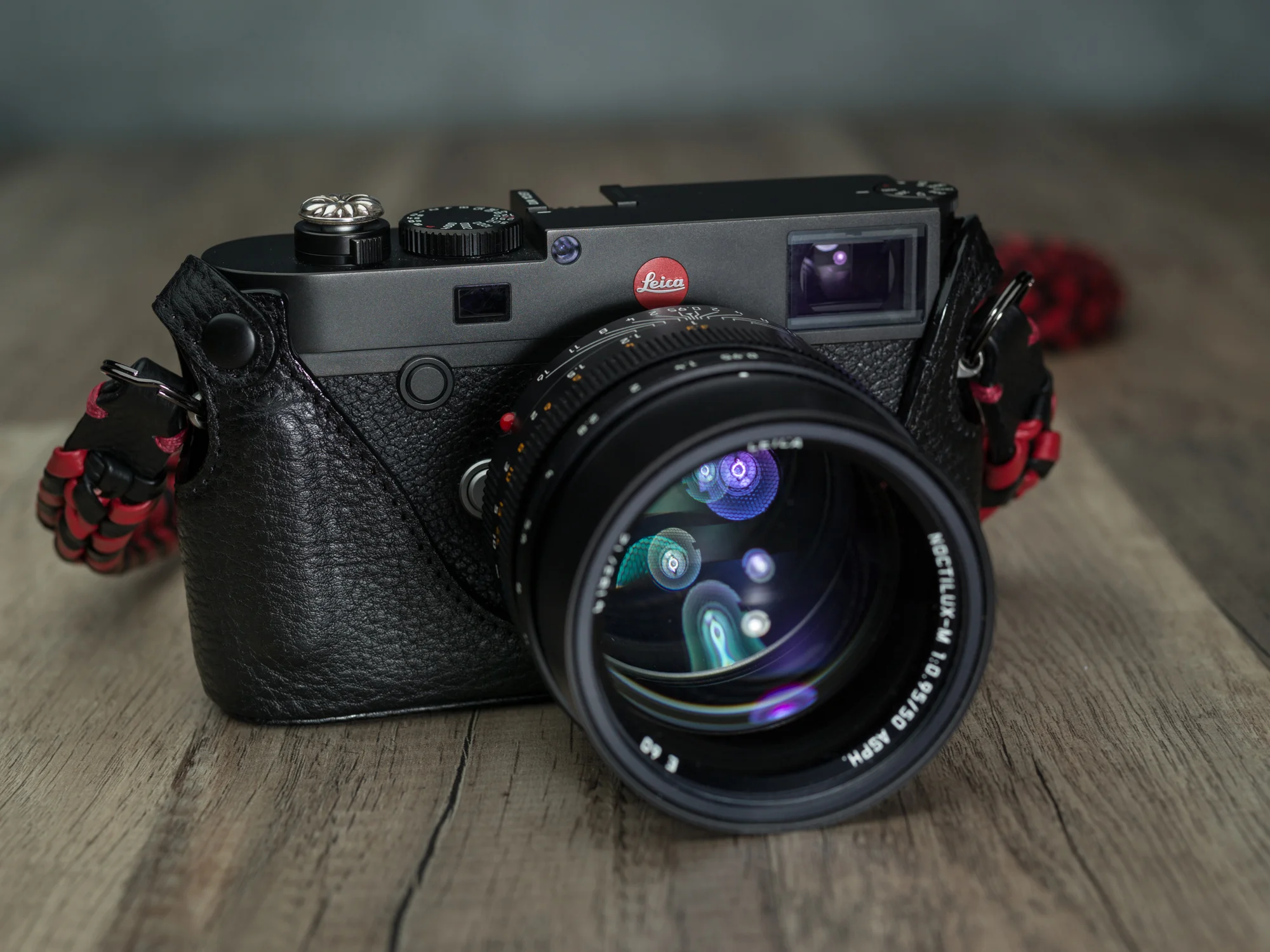 black half front angle vi vante.jpg