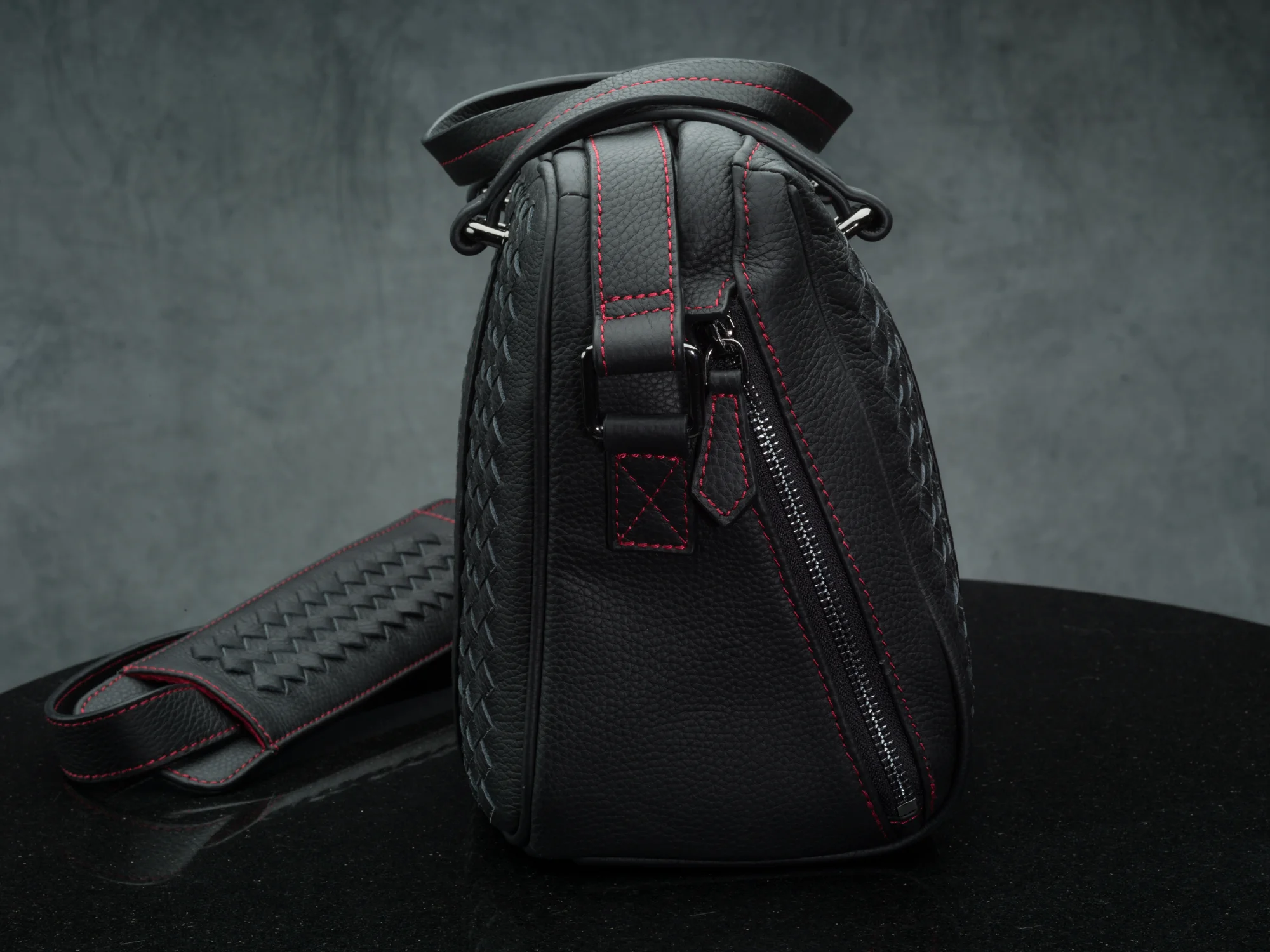 Vi Vante Calibre CamERA bag 2.jpg