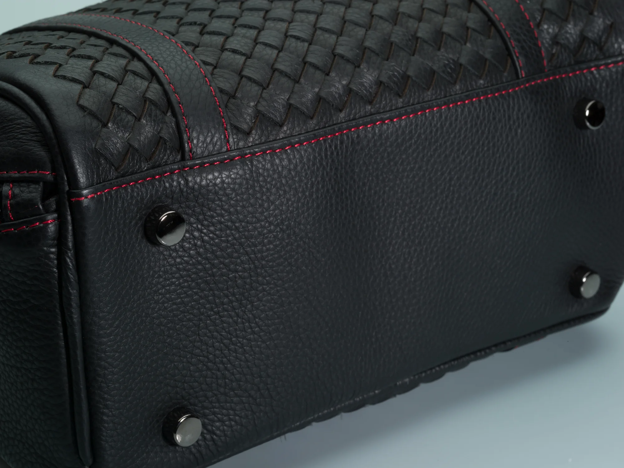TBPhoto Vi Vante Calibre Leather Camera Bag details 3.jpg