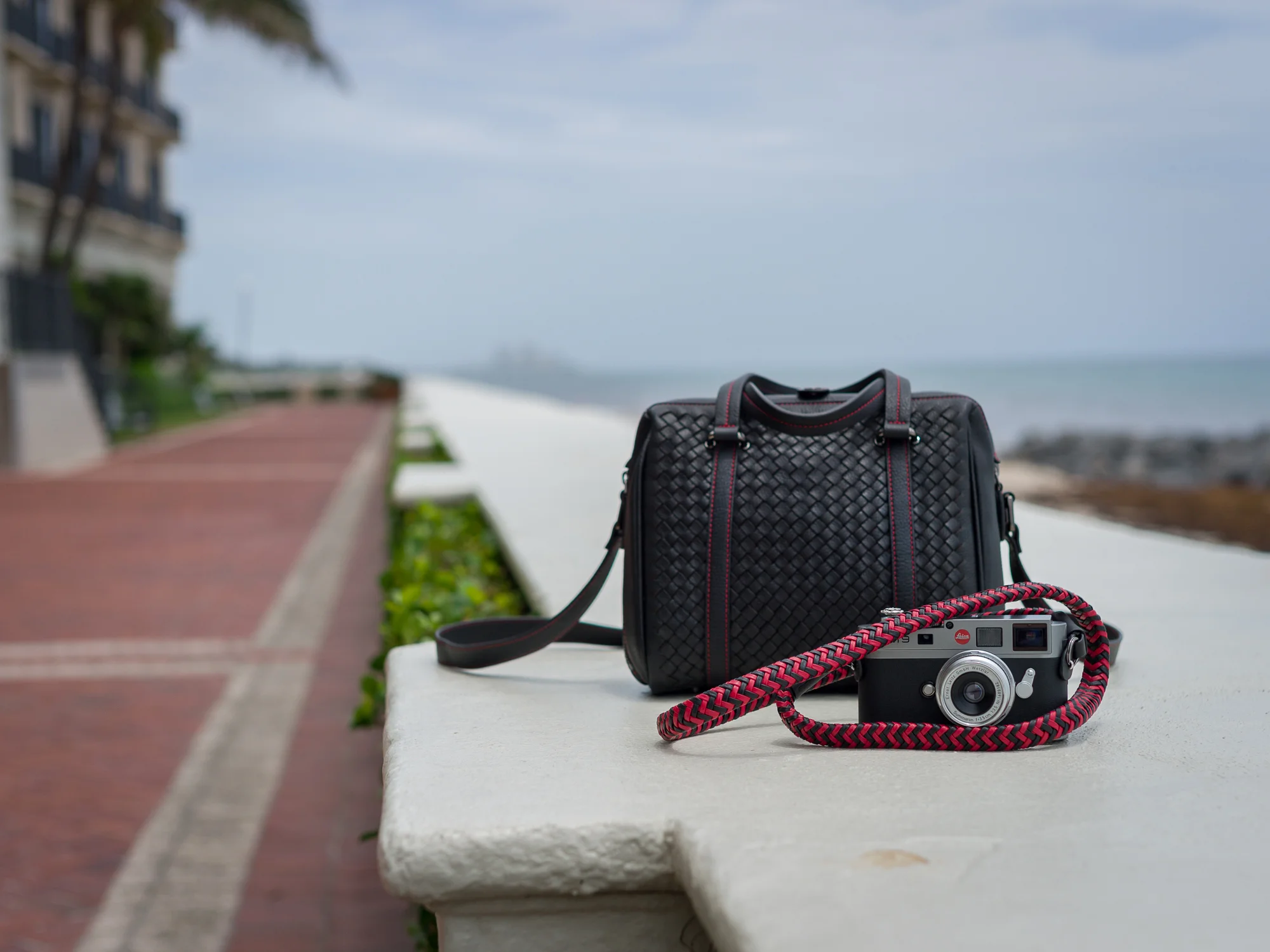 TBPhoto Vi Vante breakers 6 ocean Leather Camera Strap Tiger Calibre.jpg