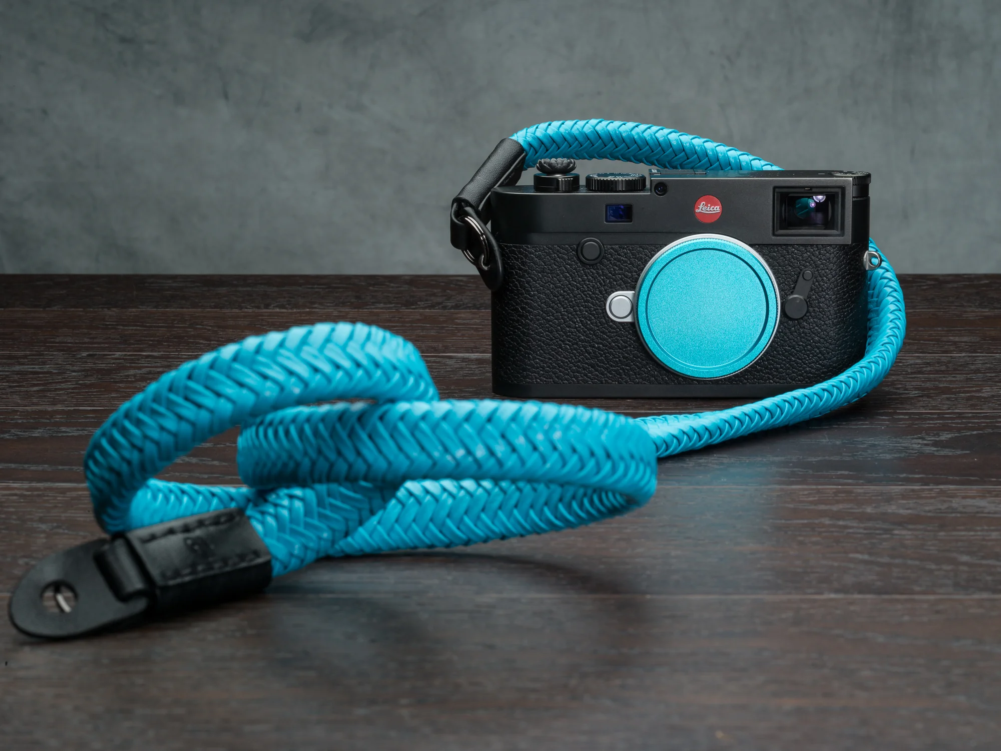 Vi vante Matador Miami Blue Strap Leica Rumors M10_.jpg
