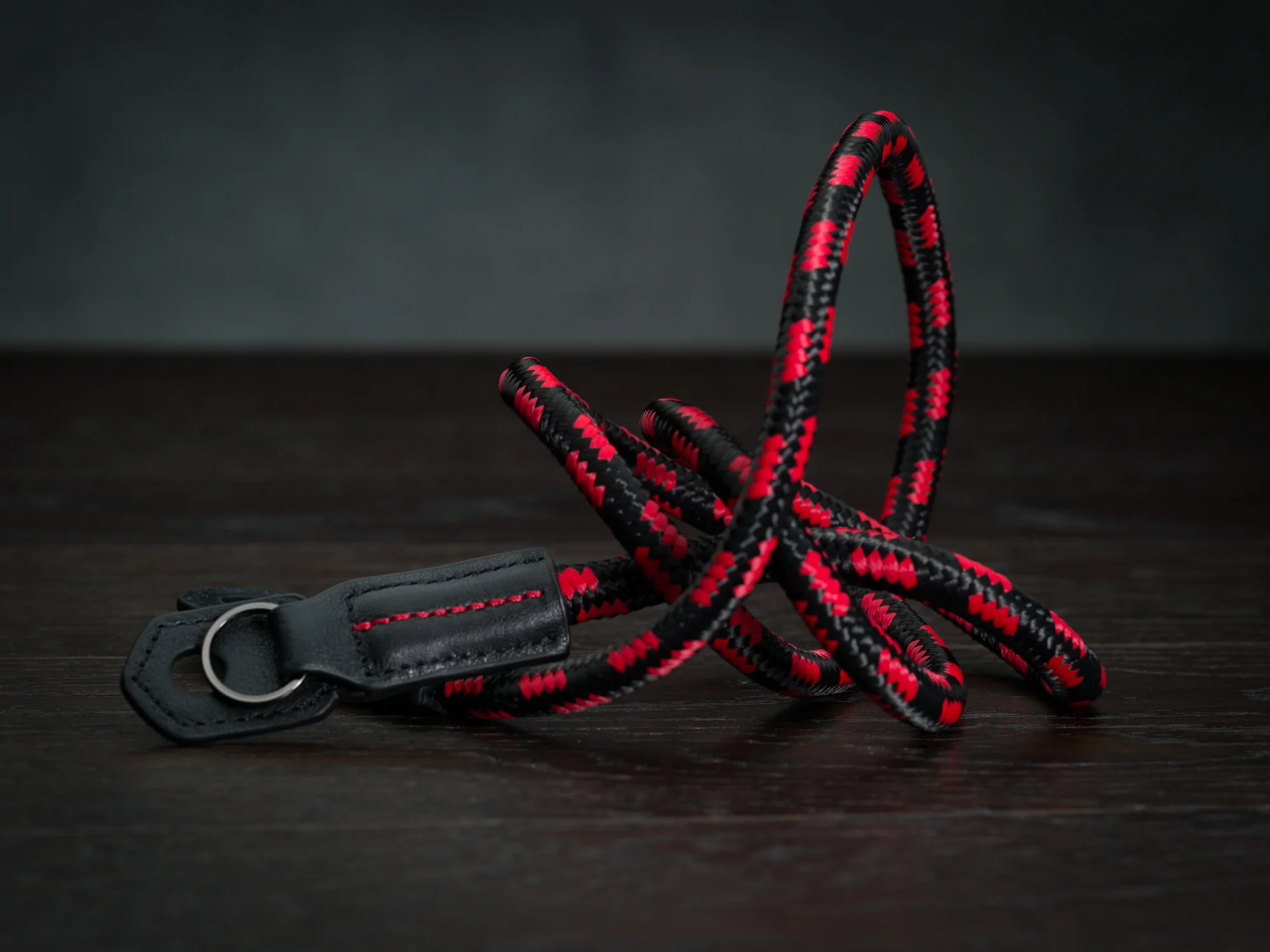 Vi vante Cliff Hanger Rope Strap Camera Strap coil 2.jpg