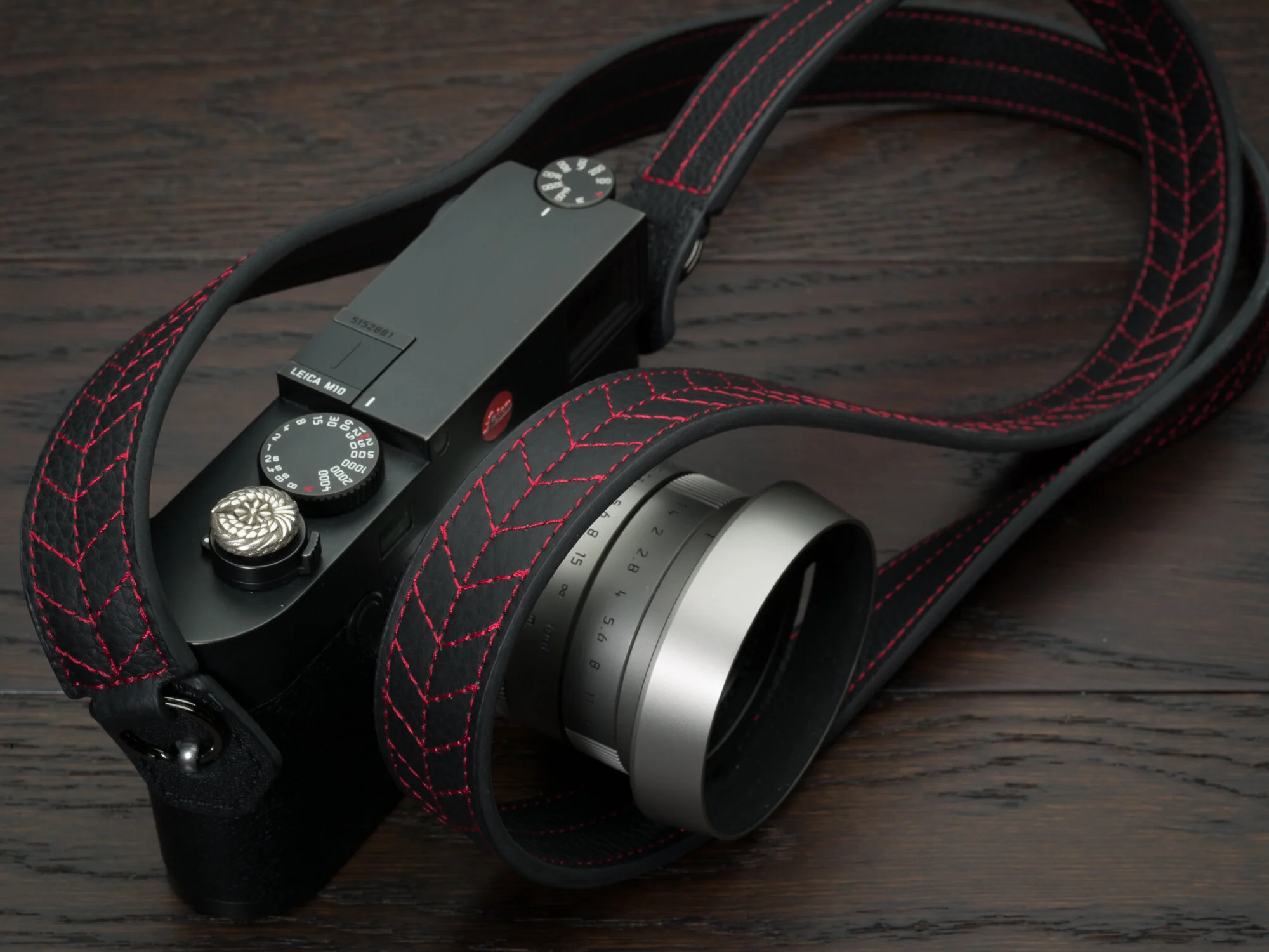 Vi Vante Tread Classic Leather Camera Strap Leica M10 9 garuda.jpg