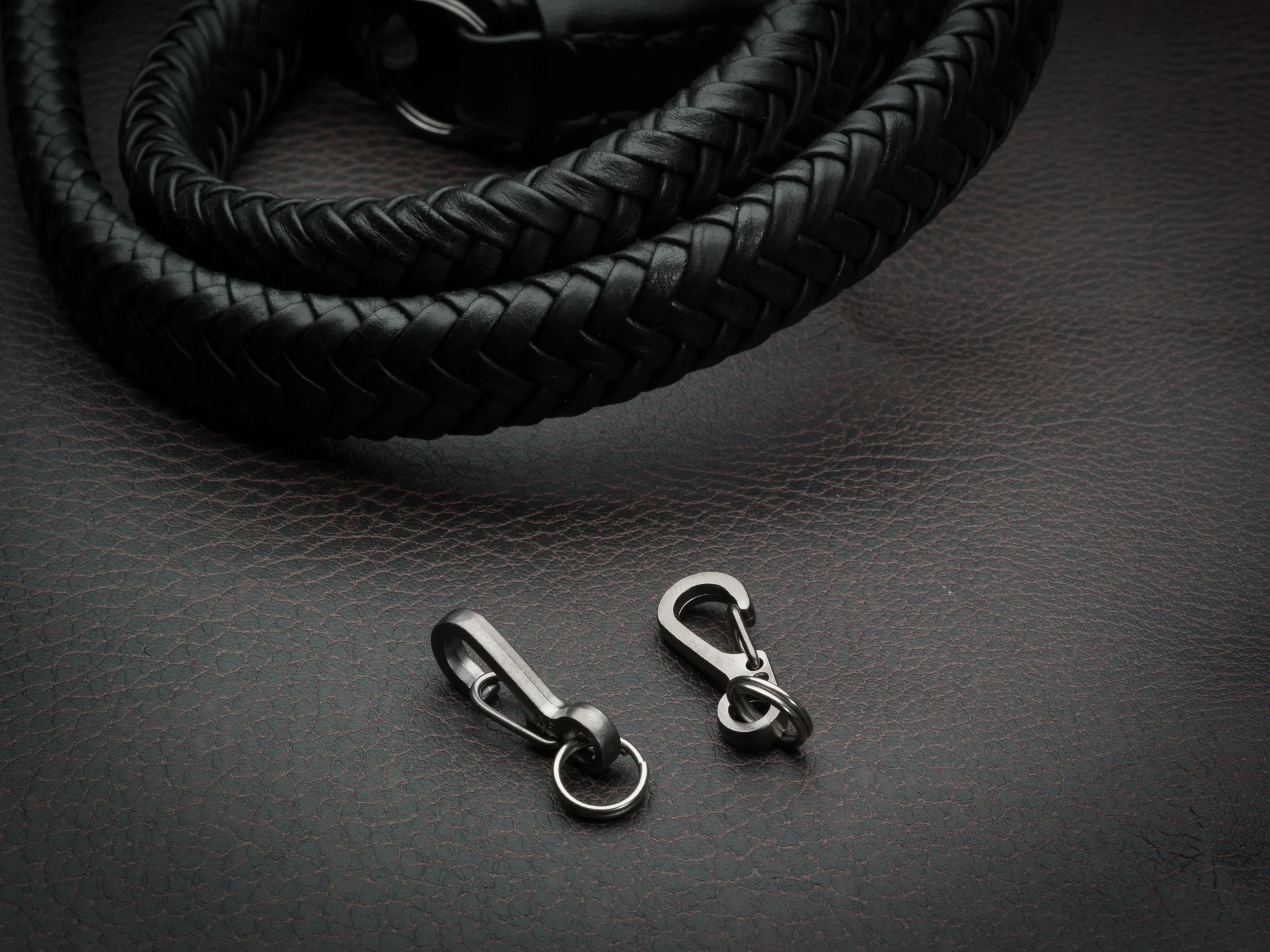 The Sought After Camera Strap Quick Release by Vi Vante, is it better then Peak Design? Lets find out...
