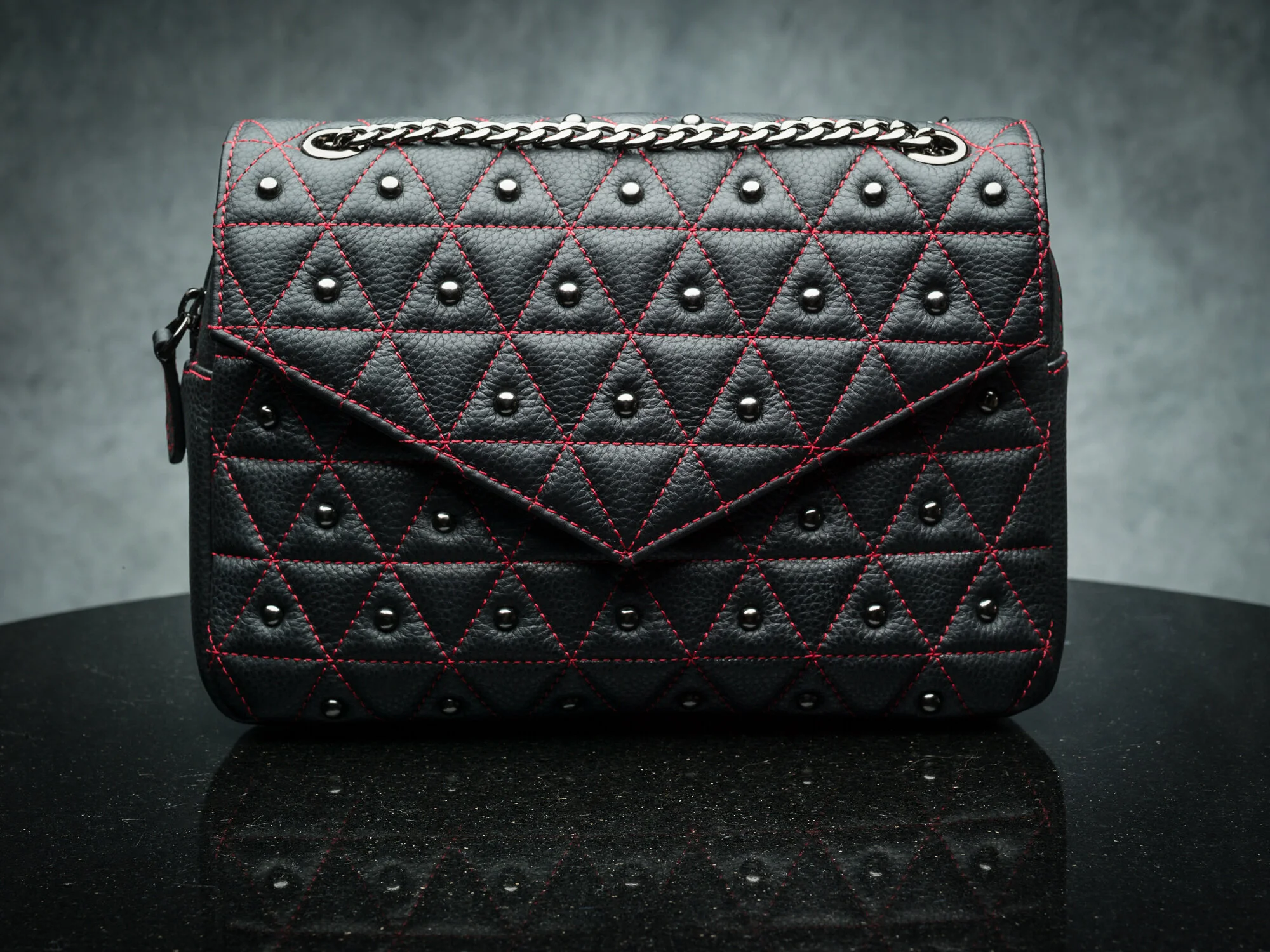 The Vi Vante "Crush" Ladies Leather Quilted &amp; Studded Purse Design