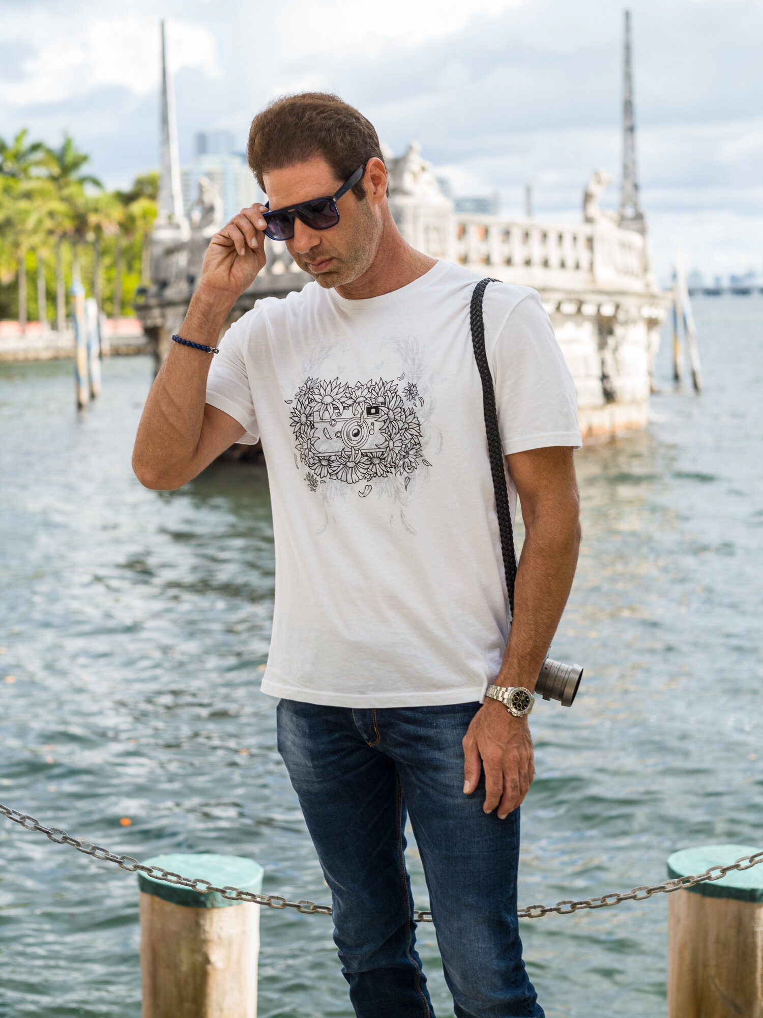 Vi Vante Tiger Camera Strap Tshirt SM.jpg