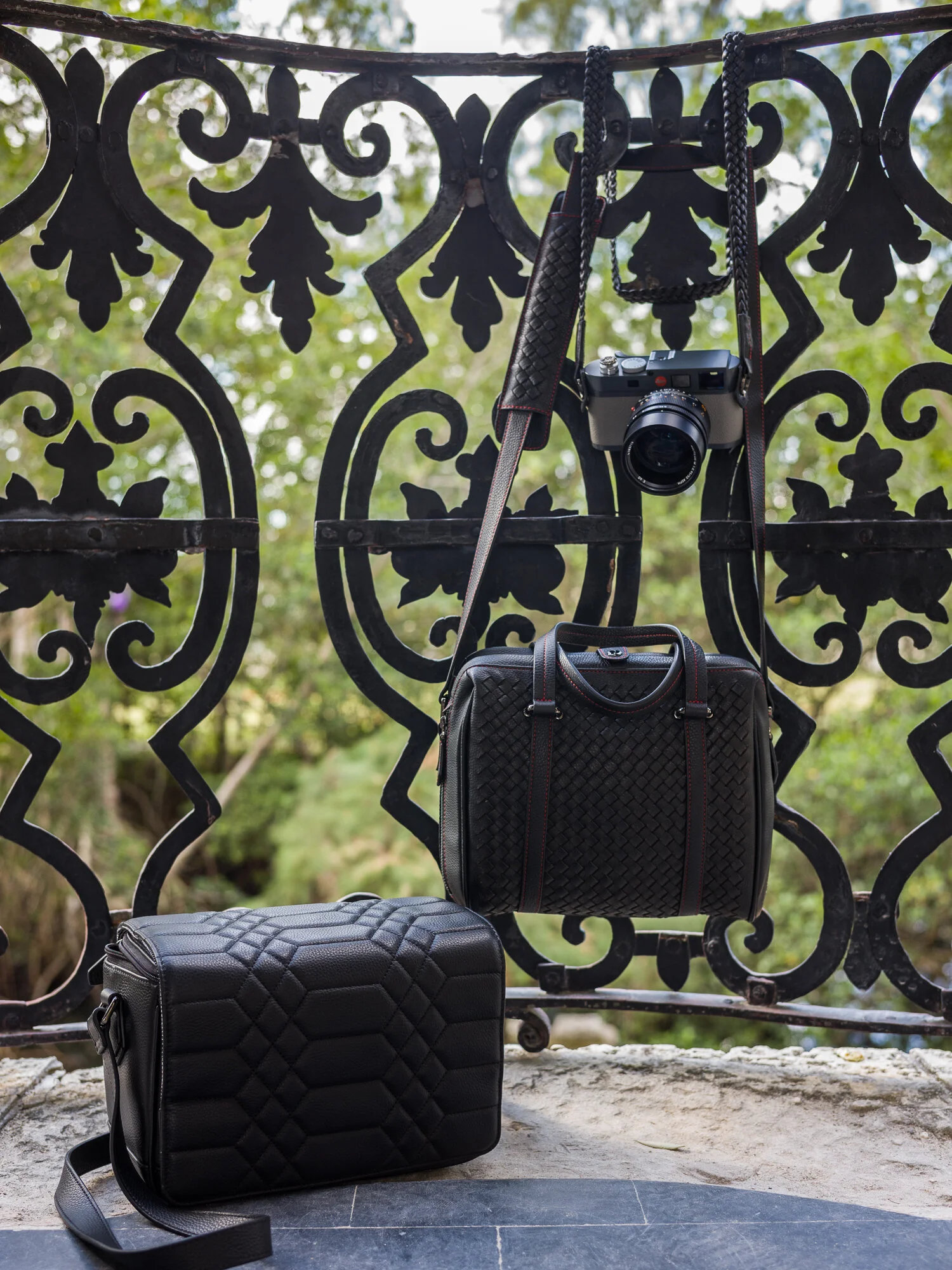 Vi Vante leather camera bags calibre 2 pegasus.jpg