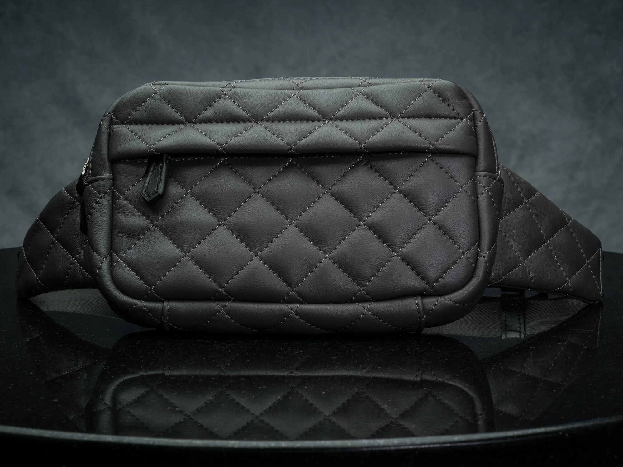 Vi Vante Lambskin Leather Quilted Waist Bag / Fanny Pack