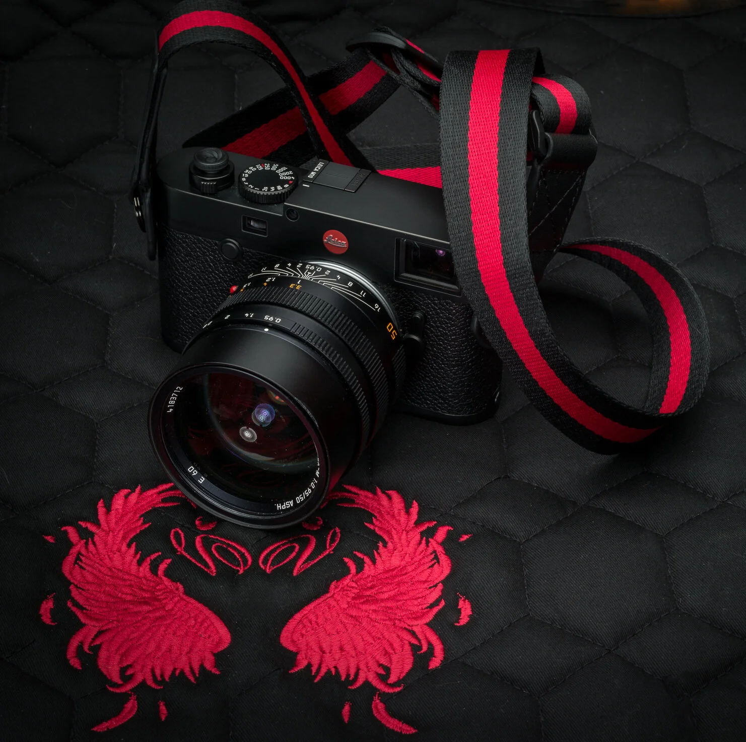 Vi Vante Announces the "Regent" Adjustable Camera Strap