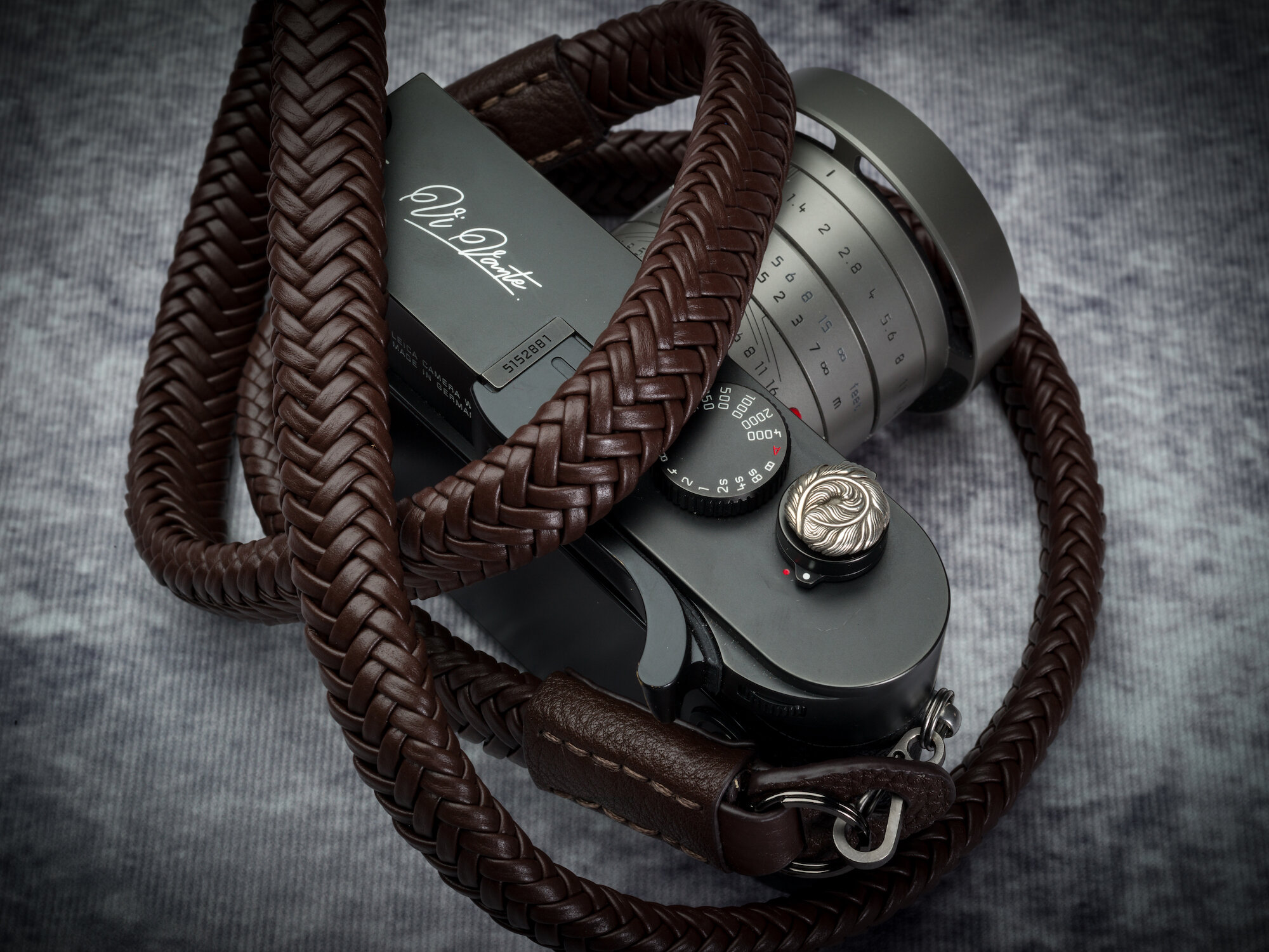 Vi Vante Matador Brown leather braided camera strap Leica M10 Camera_.jpg
