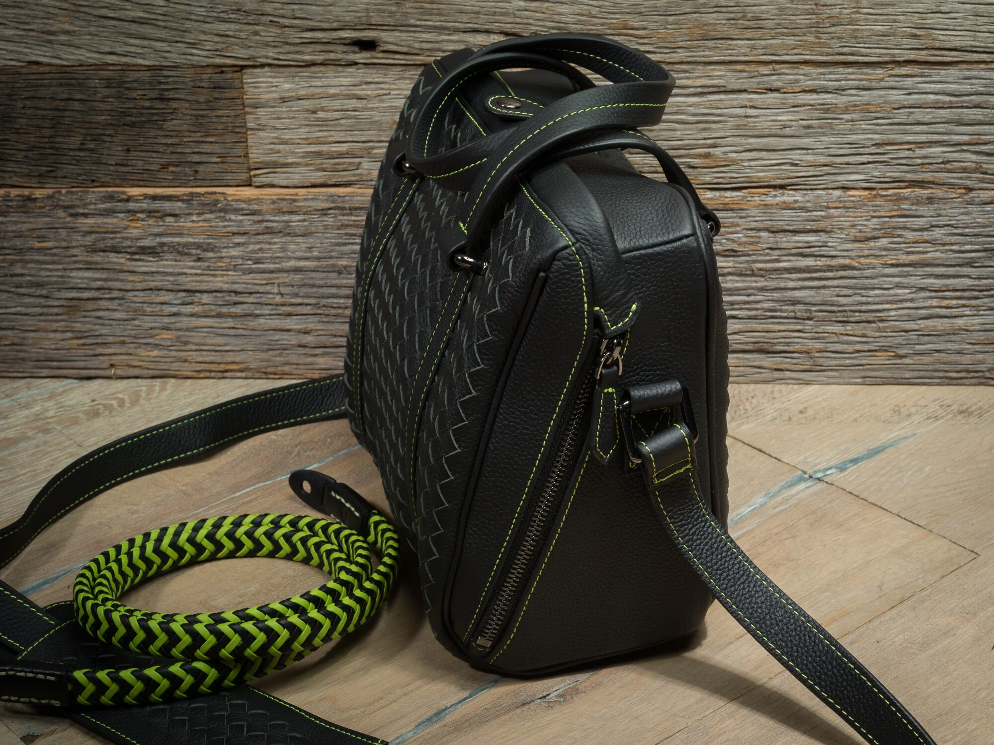 Vi Vante Calibre Hand woven leather camera bag brutale 2.jpg