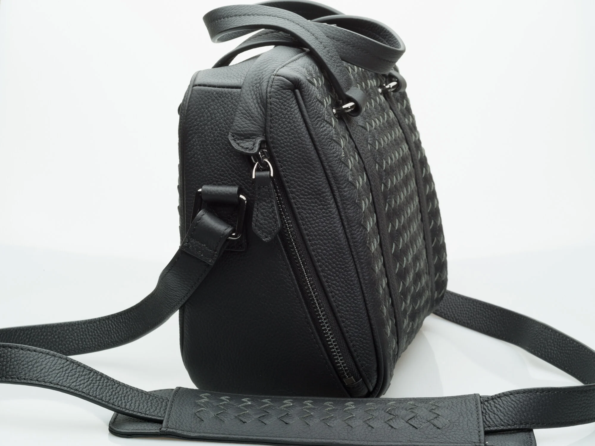 Vi Vante calibre camera camera bag blackout 2.jpg