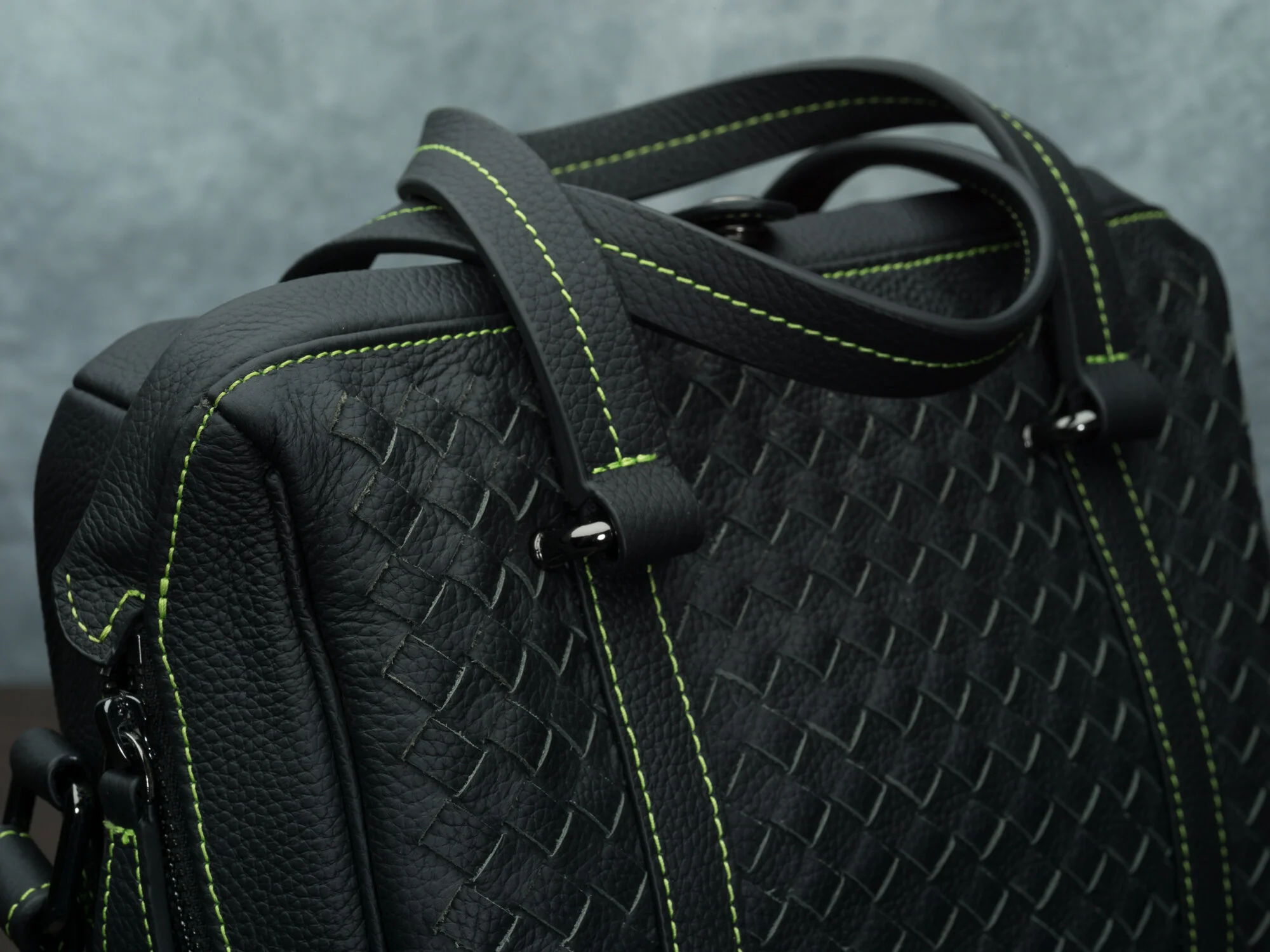 Vi Vante Calibre Camera Bag Hand Woven brutale 003.JPG