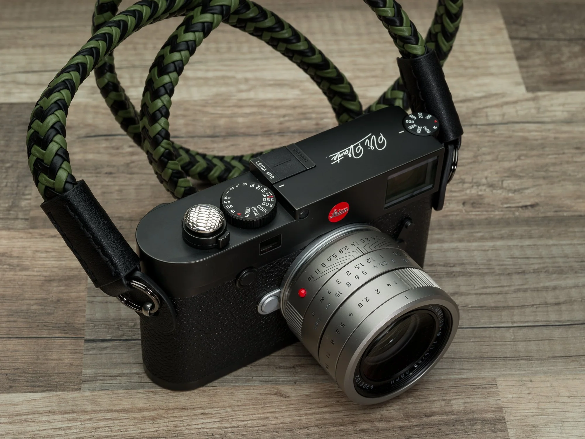 Vi Vante Matador Leather Camera Strap Braided Safari Jay Tsujumura Cobra Shutter button Leica M10.jpg