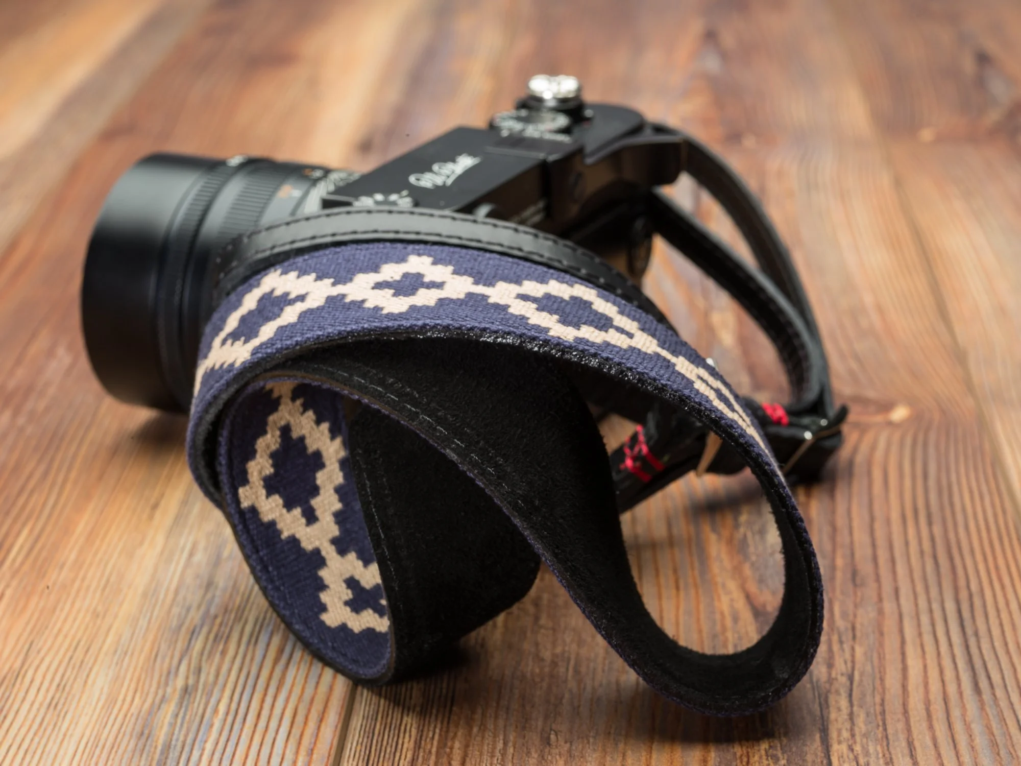 Vi Vante Gaucho La Pampa Camera Strap Leather main 9.JPG