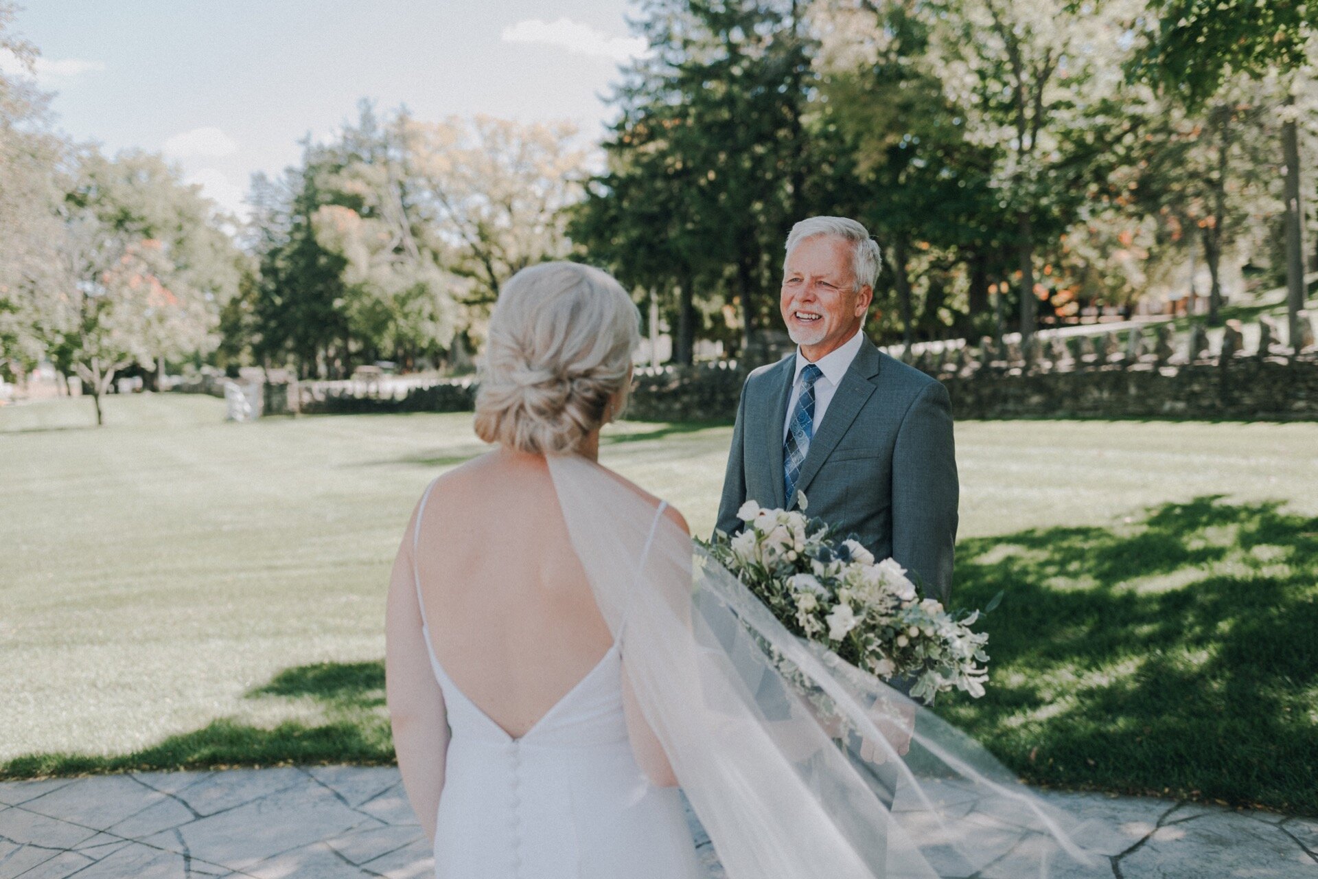 020_PlemelWedding144_Elegant Summer Wedding at Mayowood Stone Barn in Rochester, MN..jpg