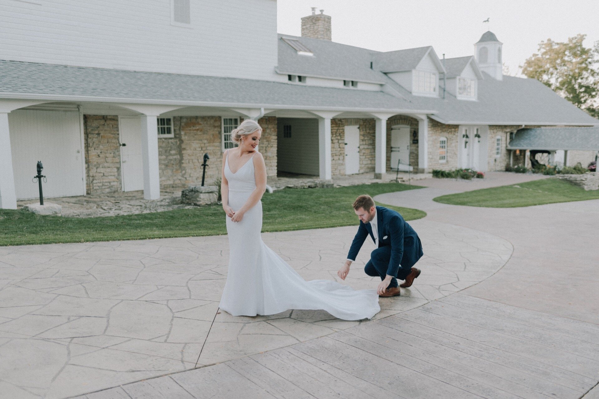 114_PlemelWedding1102_Elegant Summer Wedding at Mayowood Stone Barn in Rochester, MN..jpg