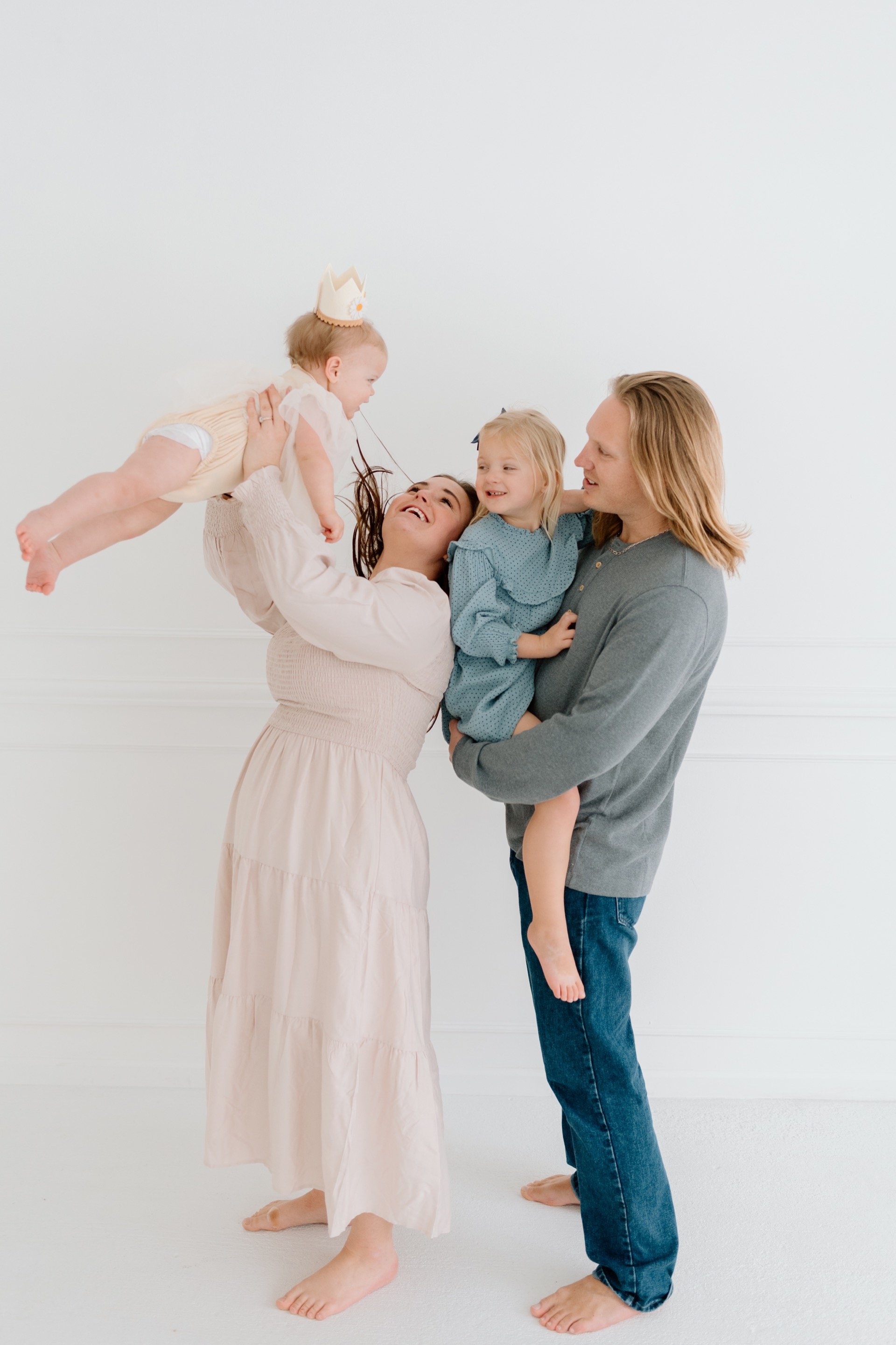 White Studio Family Session | Minneapolis, Minnesota Family Photographer