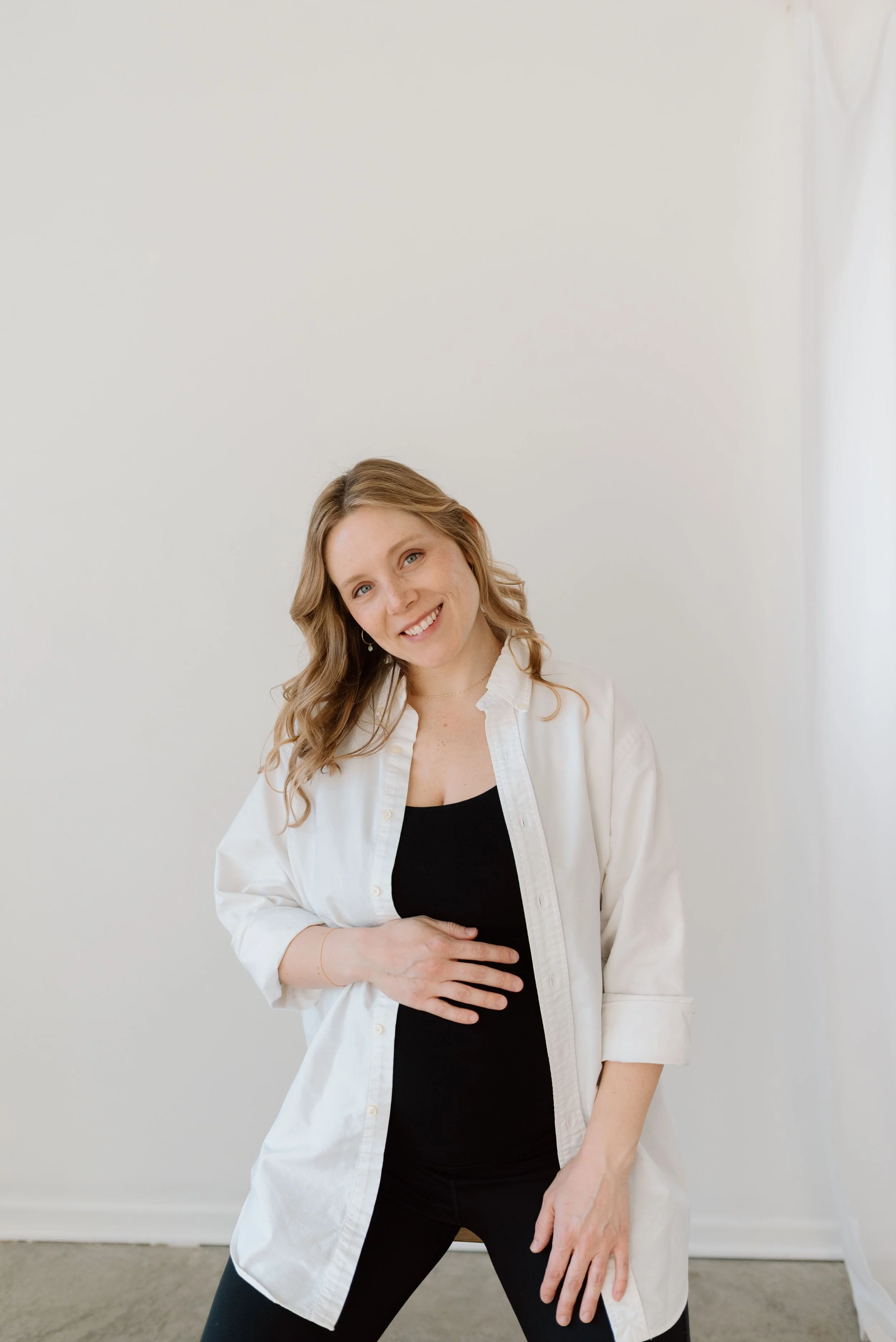 LexyMaternity_HannahAmpePhoto_MinnesotaMaternityPhotographer39.jpg